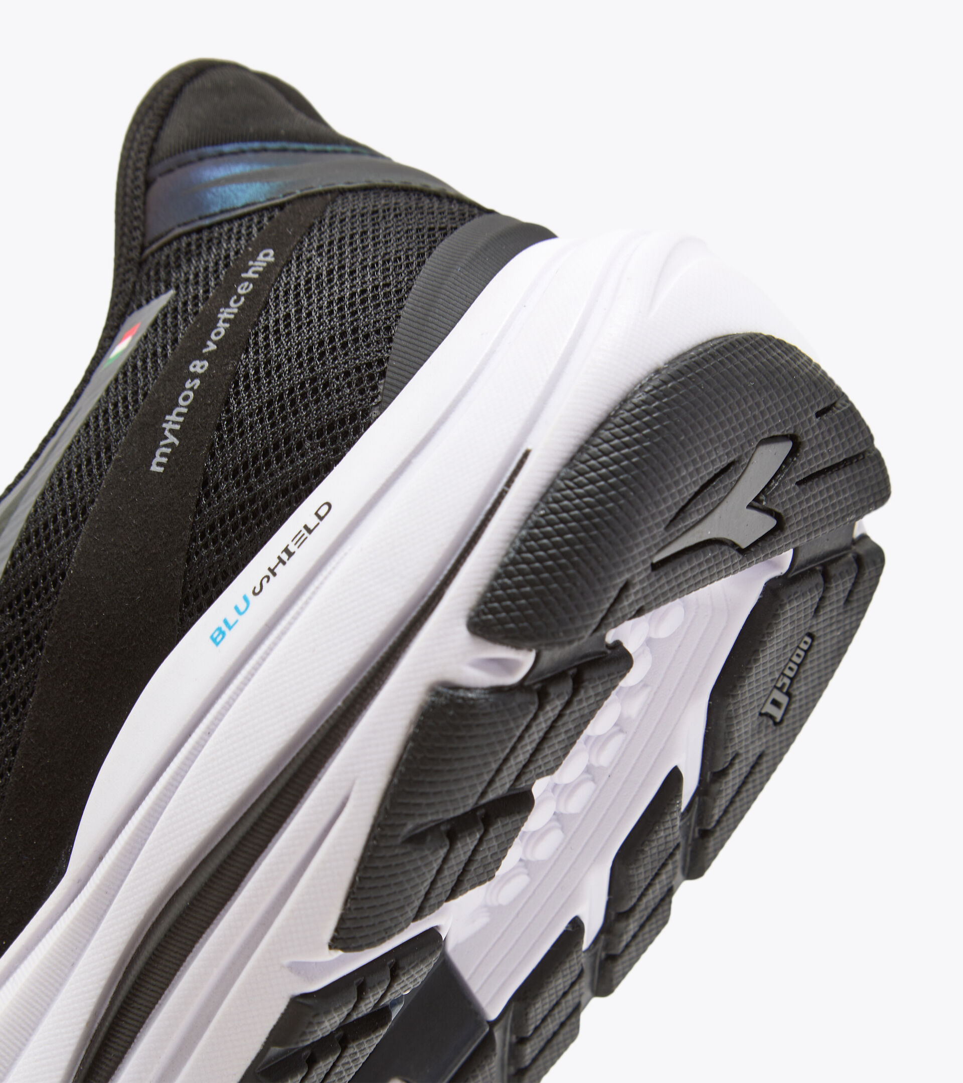 Chaussures de running - Homme MYTHOS BLUSHIELD 8 VORTICE HIP - Diadora