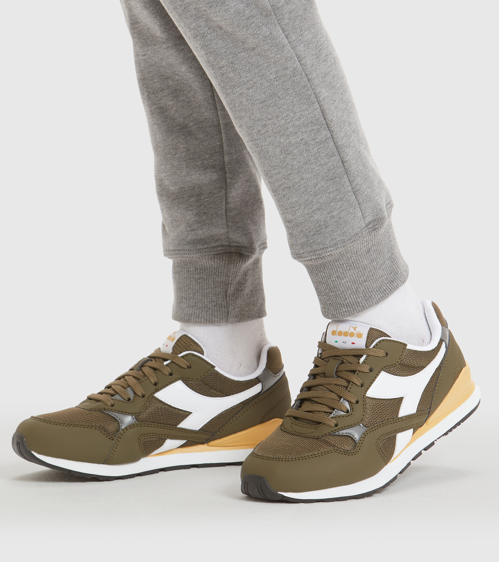 Sports shoes - Youth 8-16 years N.92 GS OLIVE GREEN - Diadora