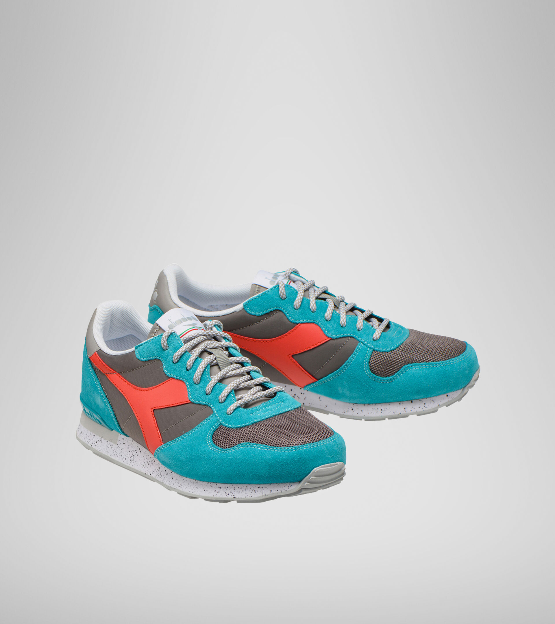 Footwear Sportswear UNISEX CAMARO OUTDOOR VIRIDIAN GRN/CAYENNE/EIFFEL TO Diadora