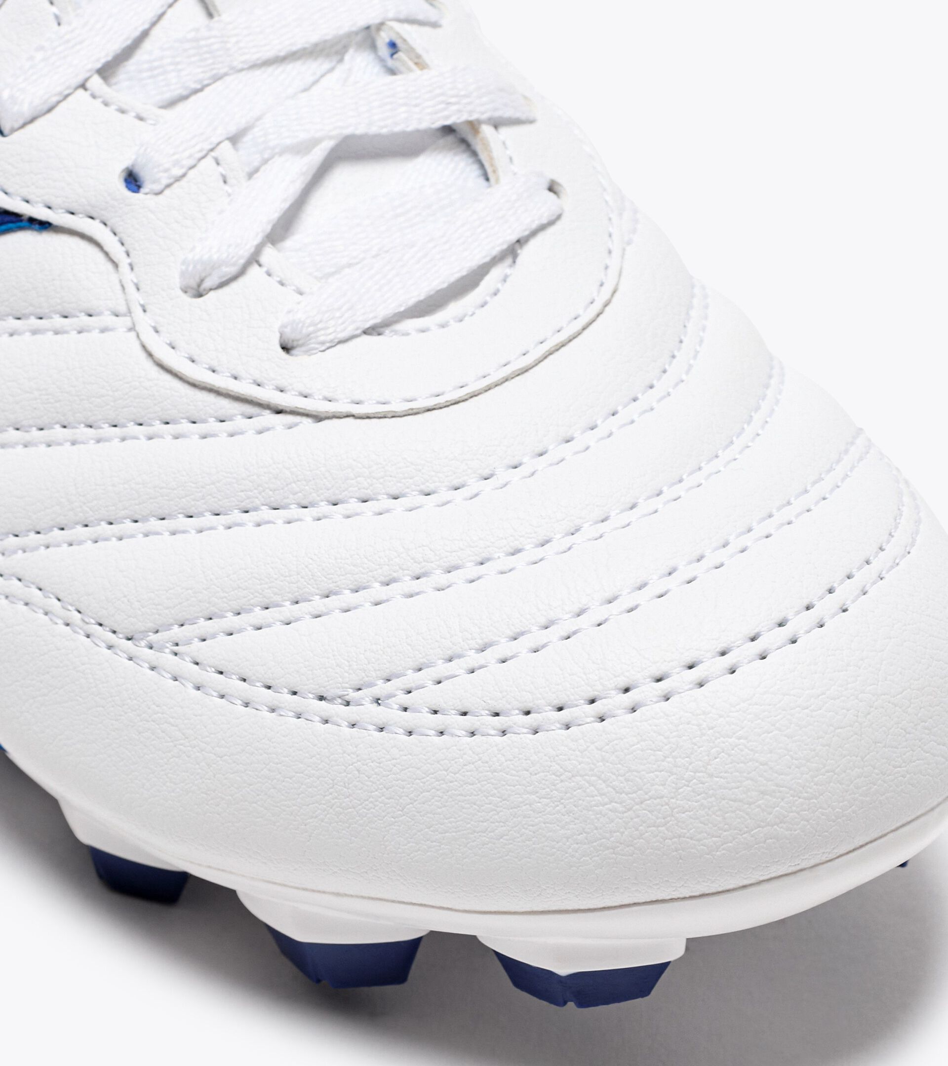 Football boots for synthetic grounds - Junior BRASIL 2 R LPU JR WHITE/NAVY - Diadora