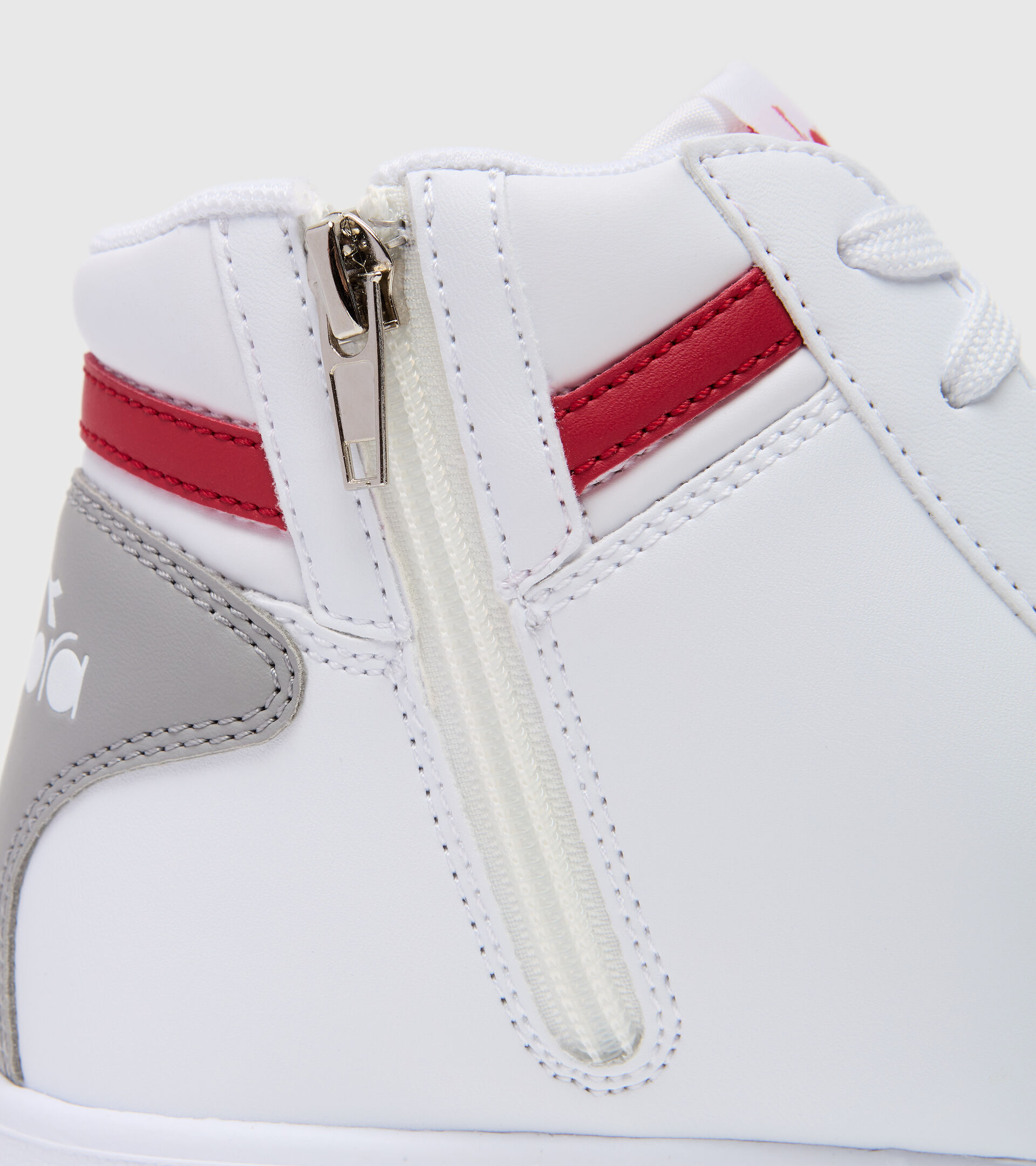 Chaussures de sport - Jeunes 8-16 ans GAME P HIGH GS BIANCO/ROSSO TANGO - Diadora