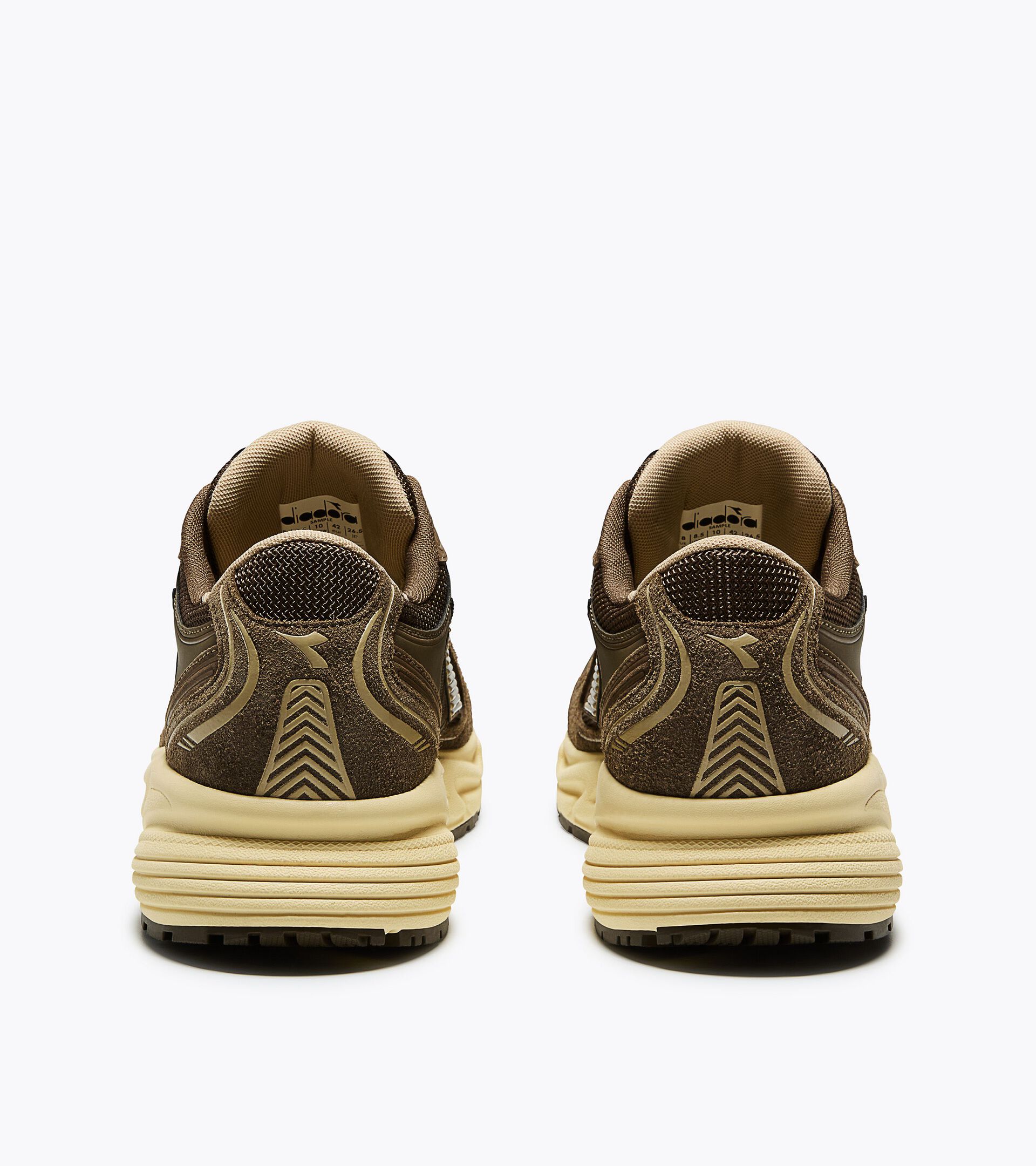 Sports sneakers - All-Gender
 MYTHOS STAR BROWN TUNDRA - Diadora