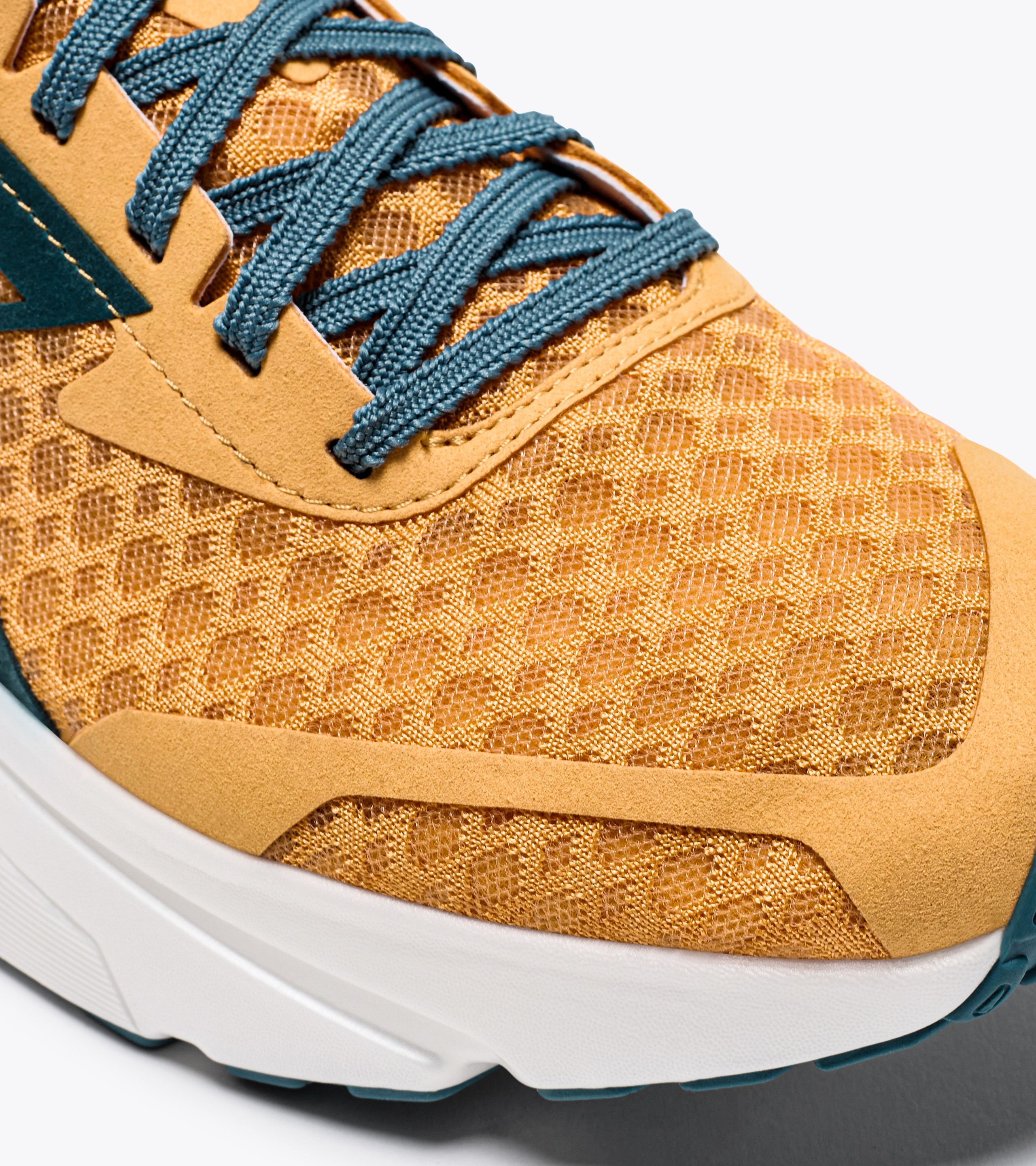 FREQUENZA Running shoe Lightness and reactivity Men s