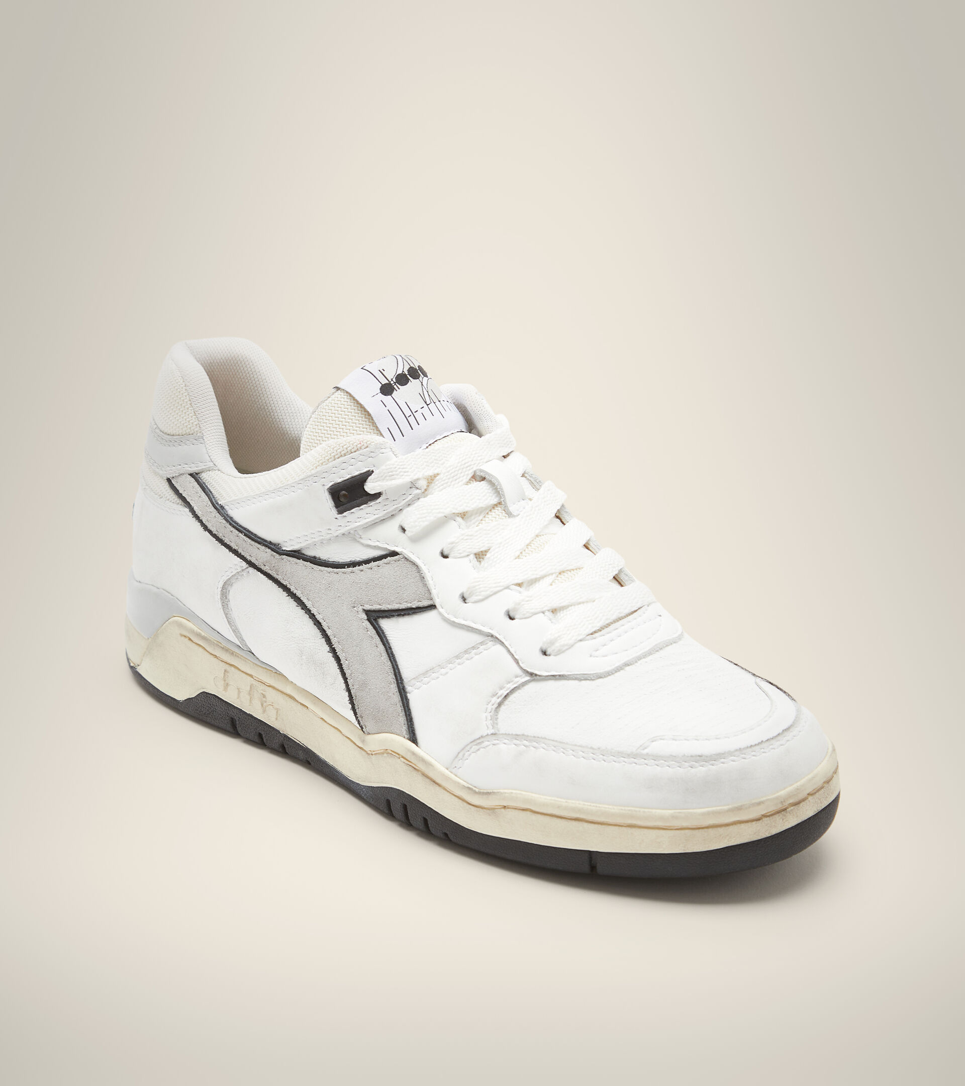 Made in Italy Heritage shoe - Unisex B.560 USED ITALIA WHITE /ALUMINUM - Diadora
