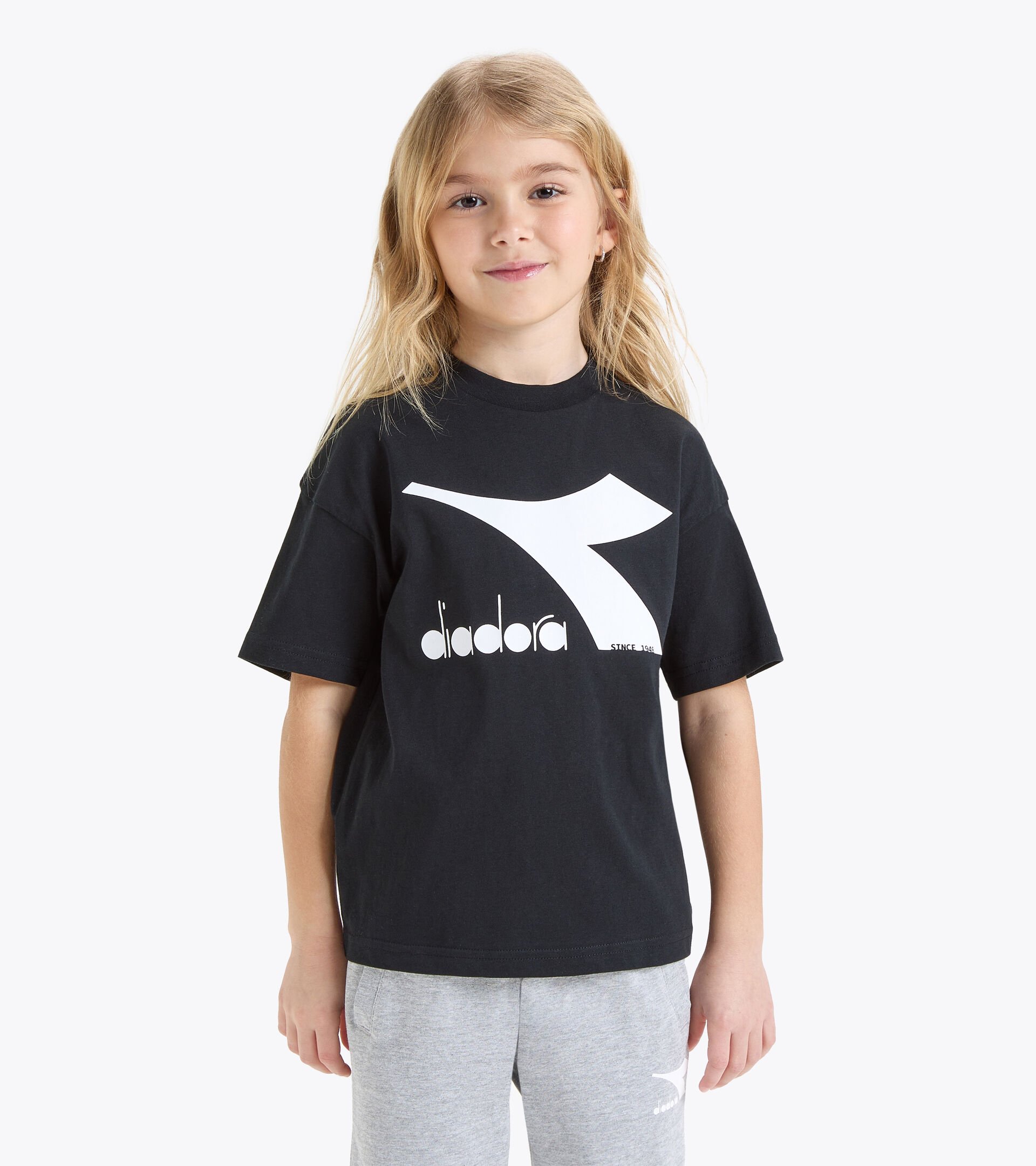 T-shirt de sport - Enfants
 JU.T-SHIRT SS BL NOIR - Diadora