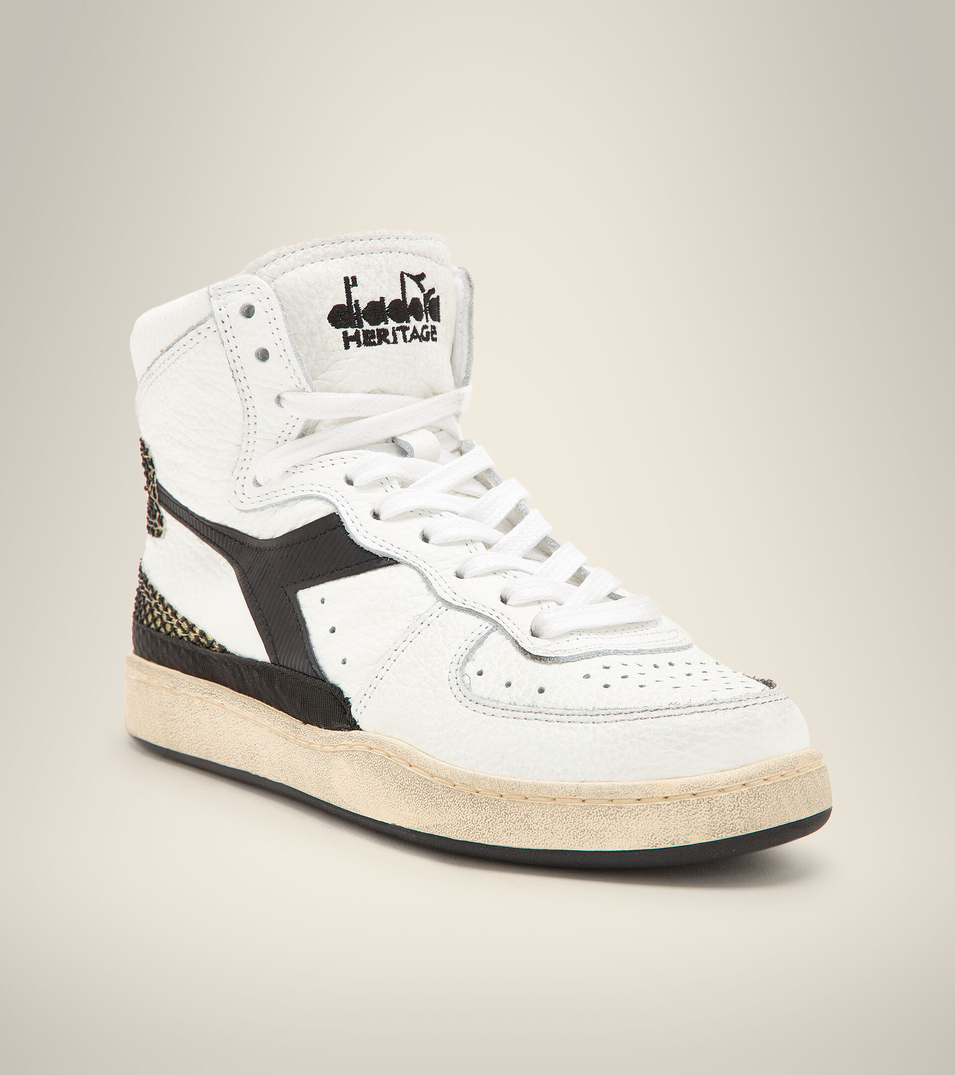 Heritage shoes - Women MI BASKET AGE OF BEAUTY WN WHITE/GOLD/BLACK - Diadora