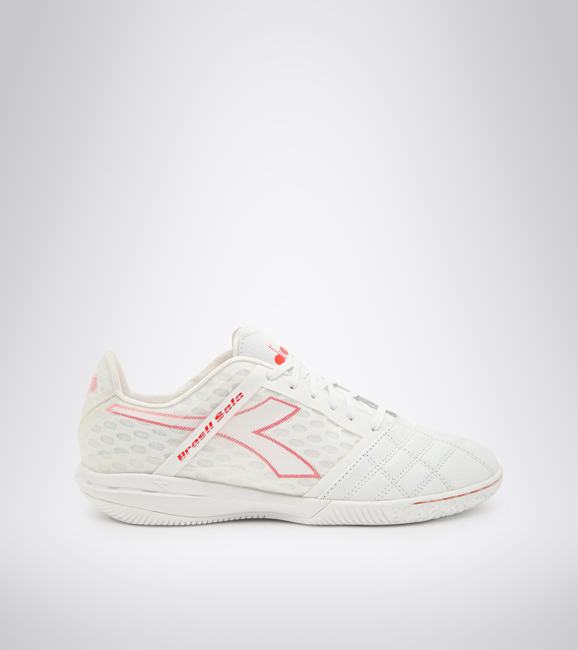 Futsal boot - Specific outsole for indoor grounds BRASIL SALA ID WHITE/FLUO RED - Diadora