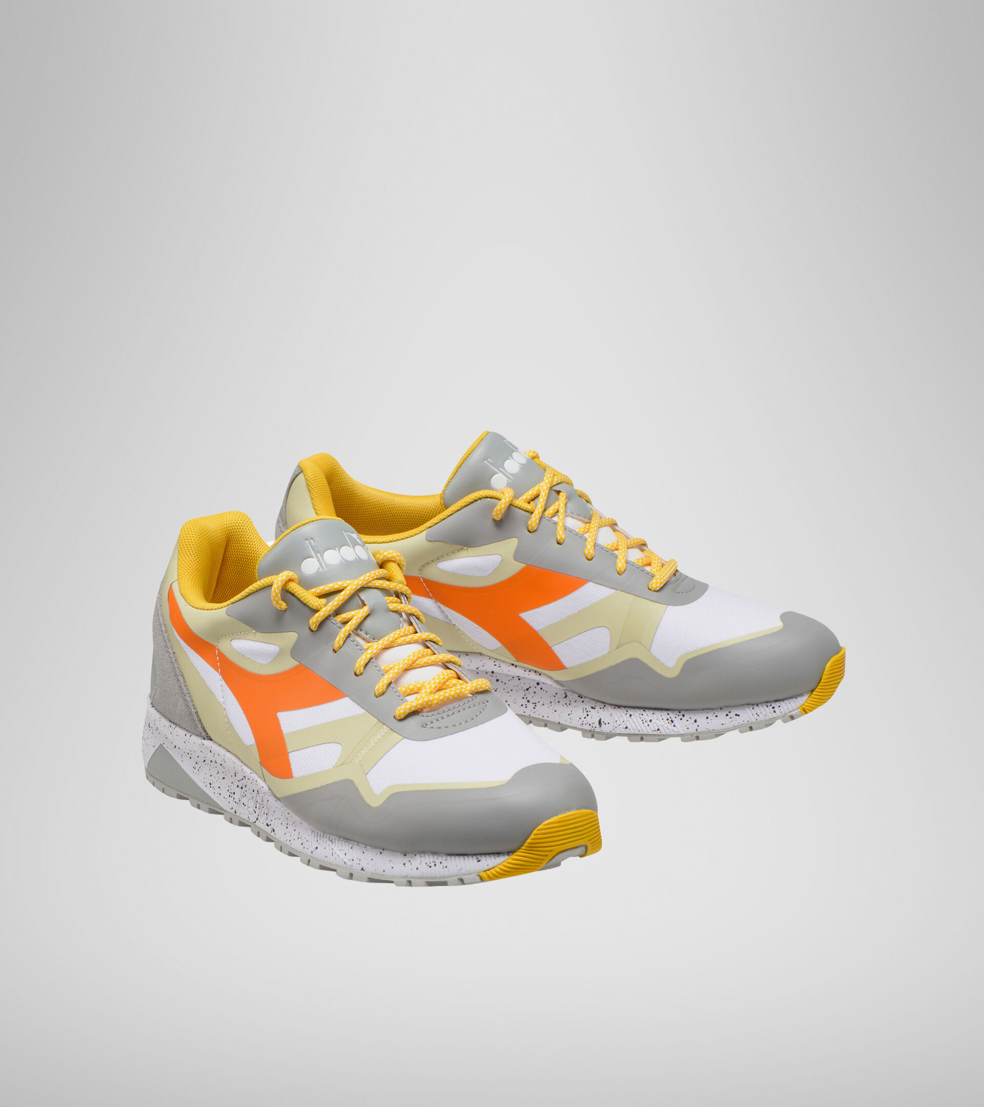 Sports shoe - Unisex N902 OUTDOOR SLEET/OYSTER WHITE/RUSSET ORAN - Diadora