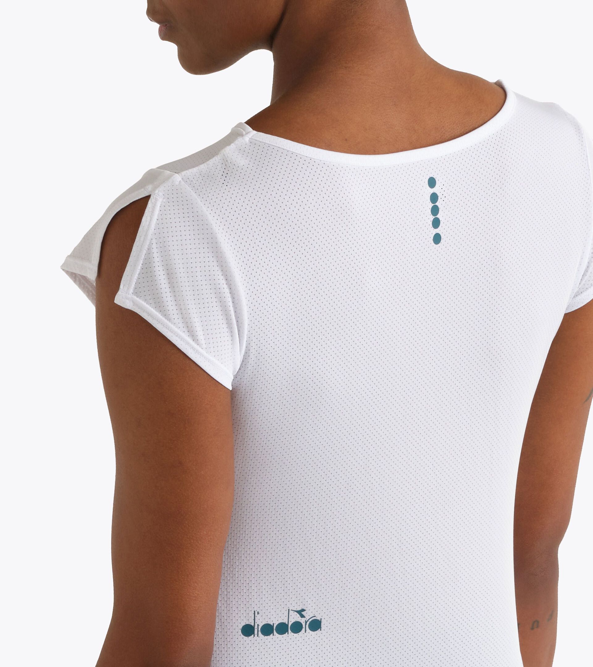 Tennis t-shirt - Women&rsquo;s
 L. SS T-SHIRT COURT OPTICAL WHITE - Diadora