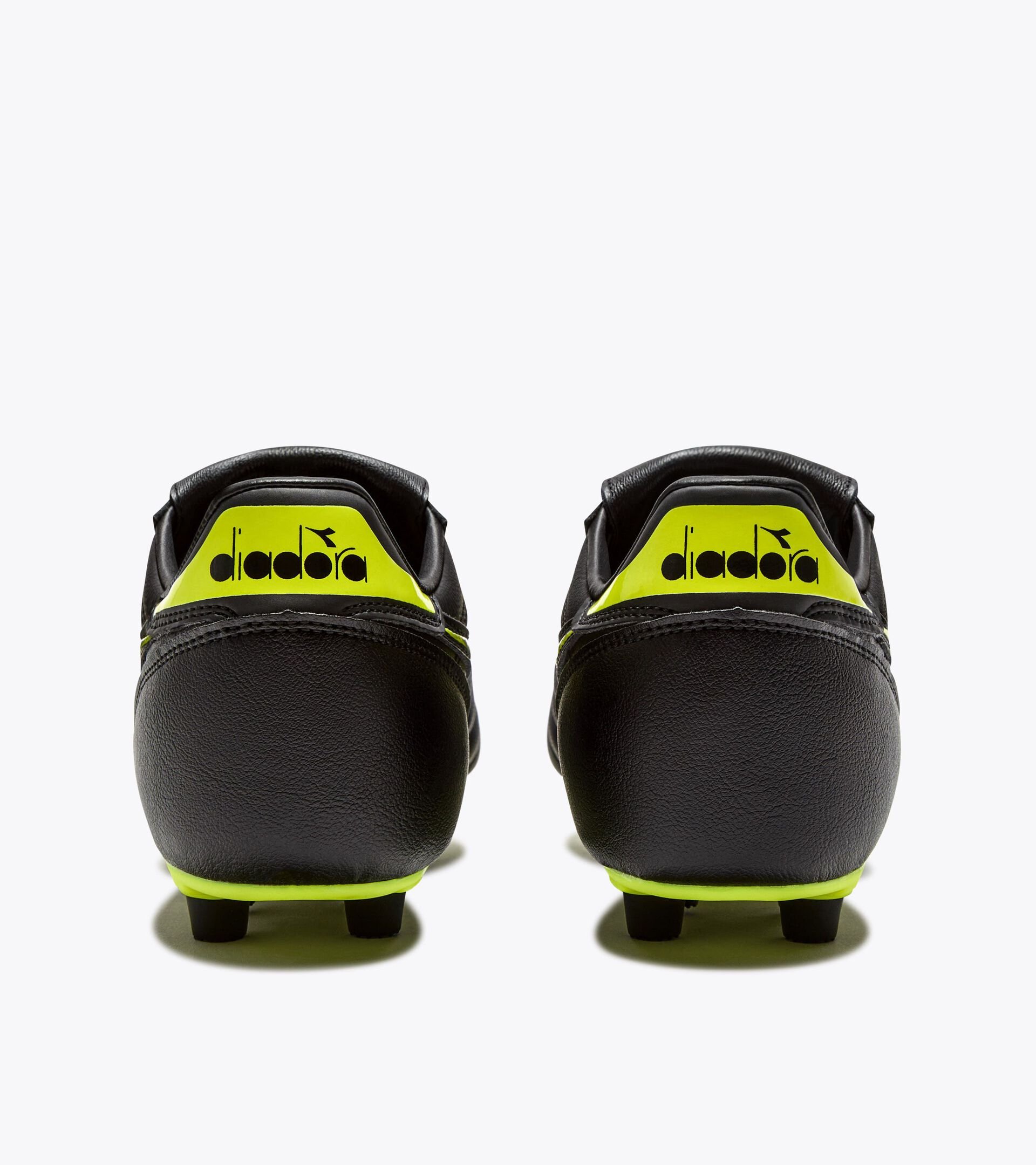 Chaussures de football en cuir pour terrains compacts - Homme BRASIL ICON LT T MDPU NOIR/JAUNE FLUO DIA - Diadora