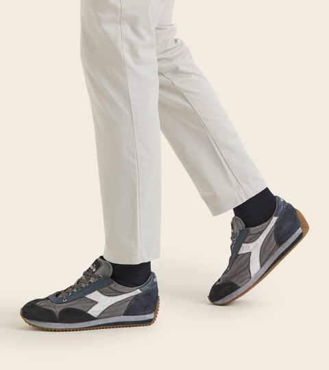 EQUIPE H DIRTY STONE WASH EVO, ICE GRAY Heritage shoe - Unisex EQUIPE H DIRTY STONE WASH EVO ICE GRAY - Diadora