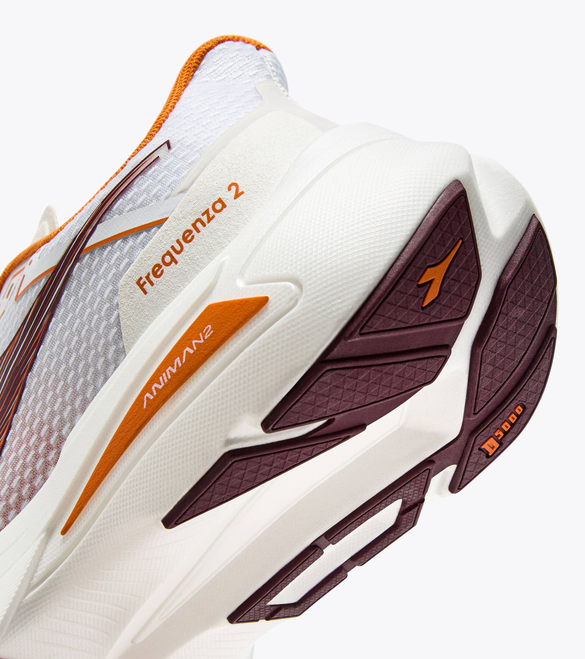 Running shoe - Lightness and reactivity - Men&rsquo;s FREQUENZA 2 WHITE/MAROON BANNER - Diadora