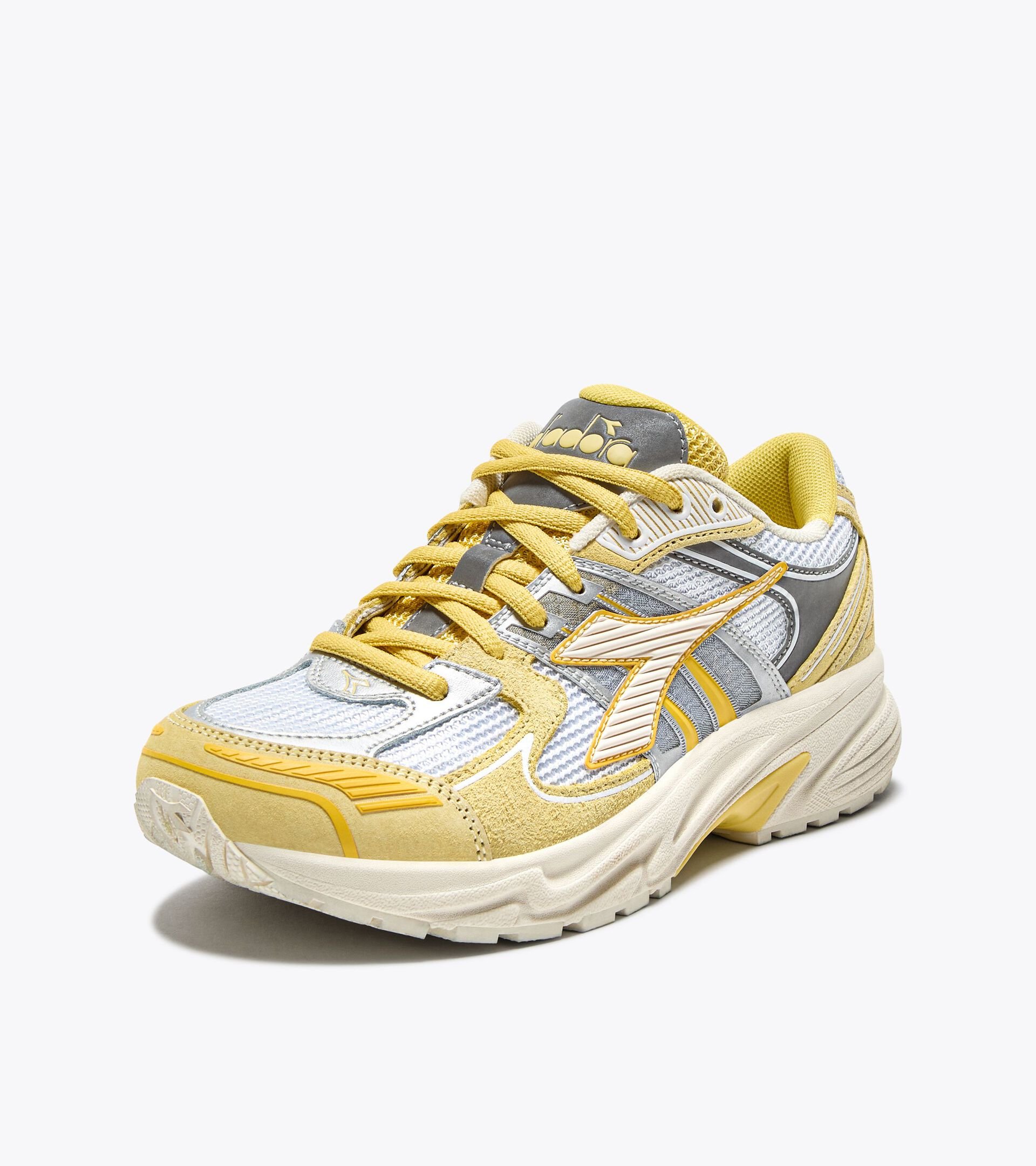 Sports sneakers - All-Gender MYTHOS STAR WHITE/CUSTARD - Diadora