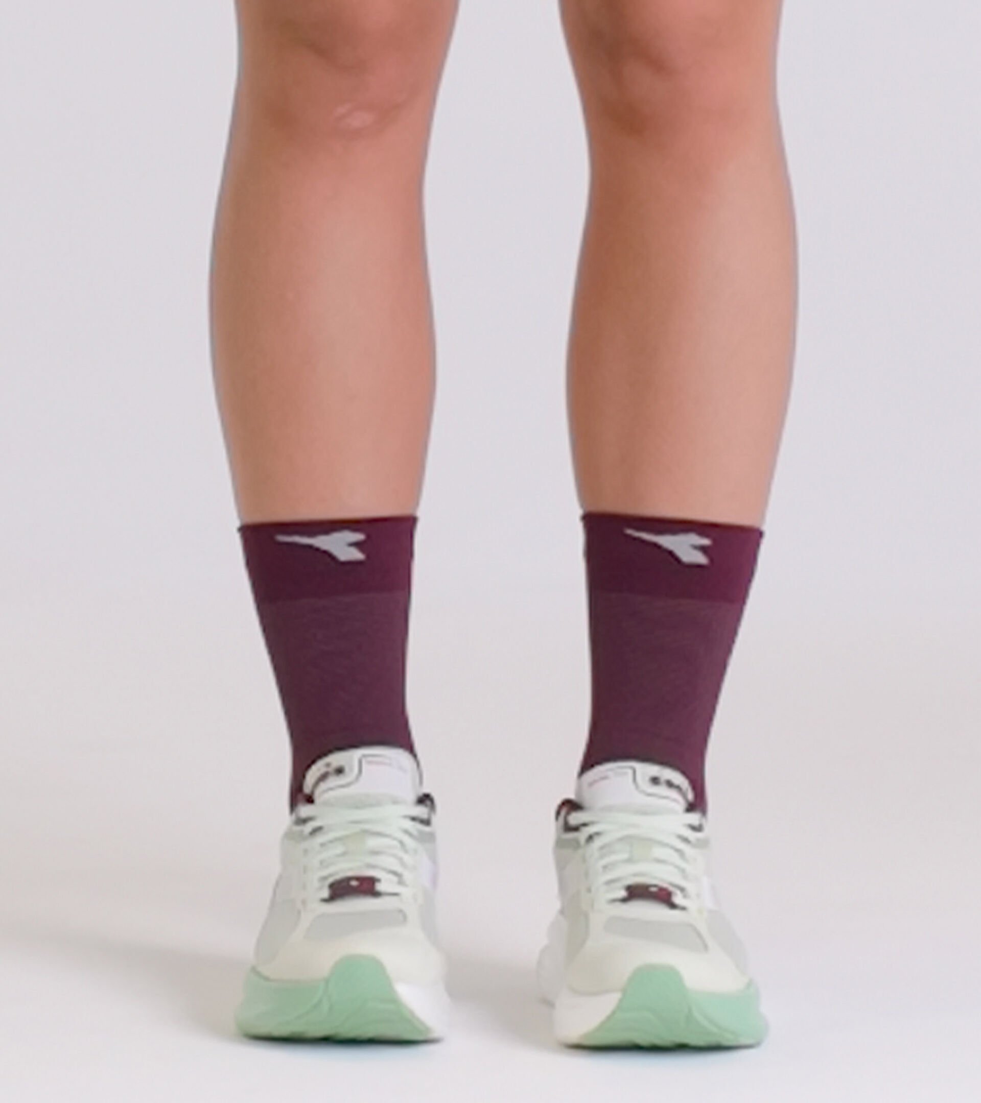 Made in Italy running shoe - Lightness and cushioning - All-Gender ATOMO STAR ALMOST AQUA/WHITE - Diadora