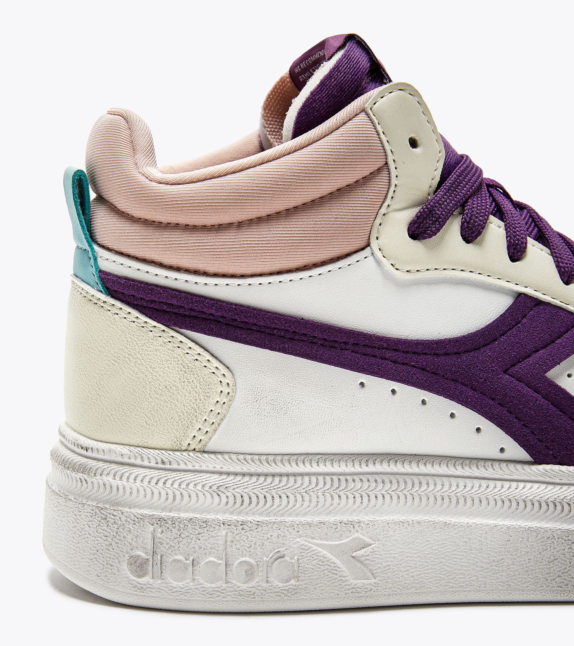 Sporty sneakers - Women MAGIC DEMI BOLD EDEN WN BLANC DE BLANC/MULBERRY - Diadora