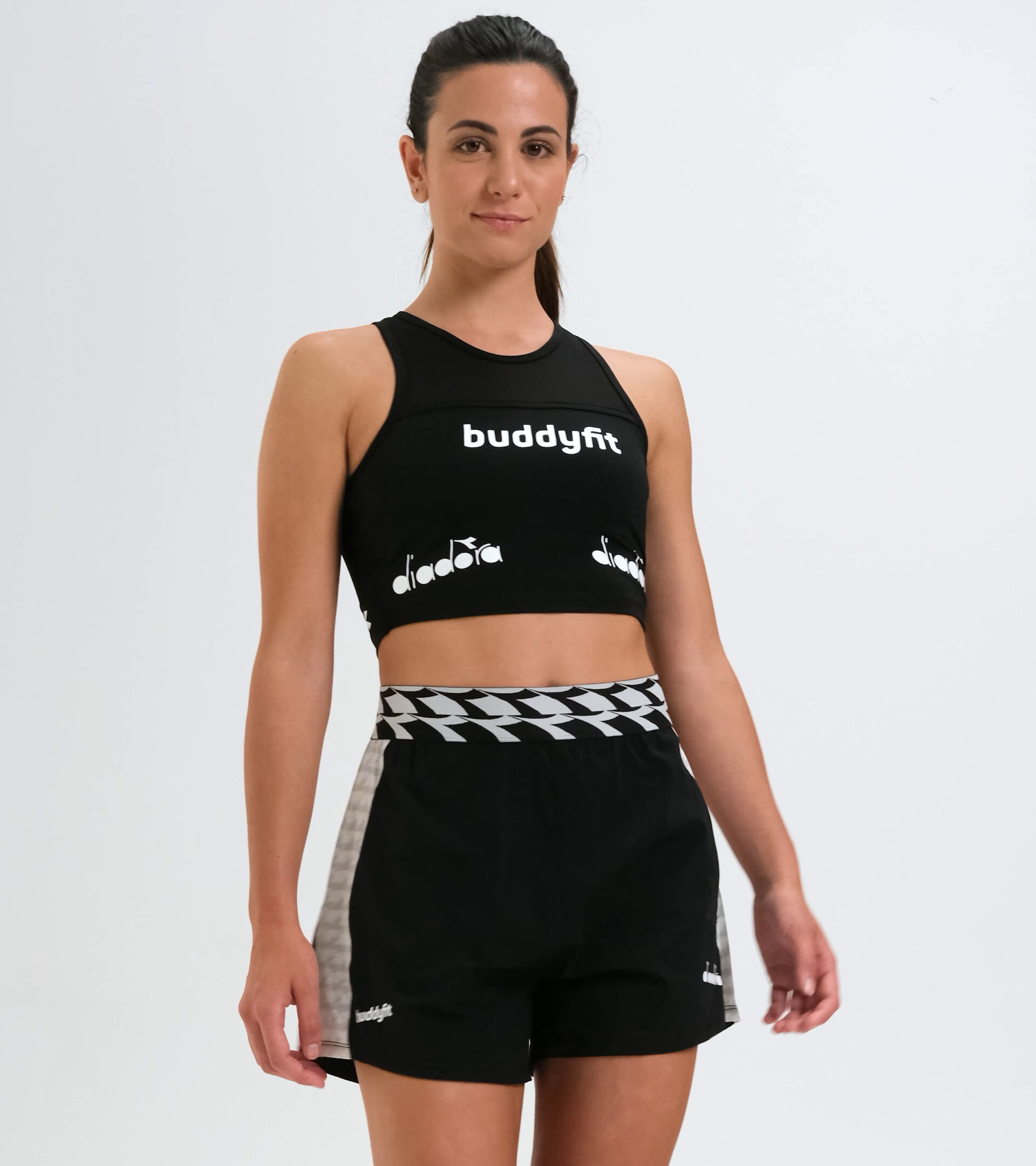 Training Shorts - Women L. SHORT 9CM BUDDYFIT BLACK - Diadora