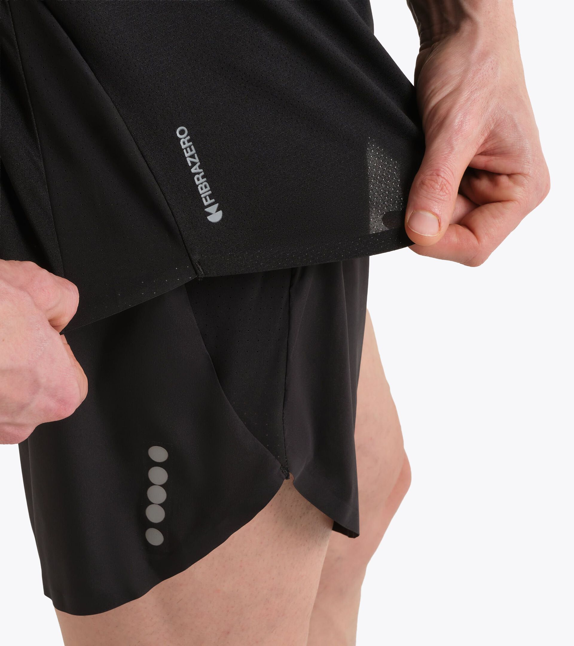 Super Light FIBRAZERO t-shirt  - Running - Men&rsquo;s SS T-SHIRT SUPER LIGHT FIBRAZERO BLACK - Diadora