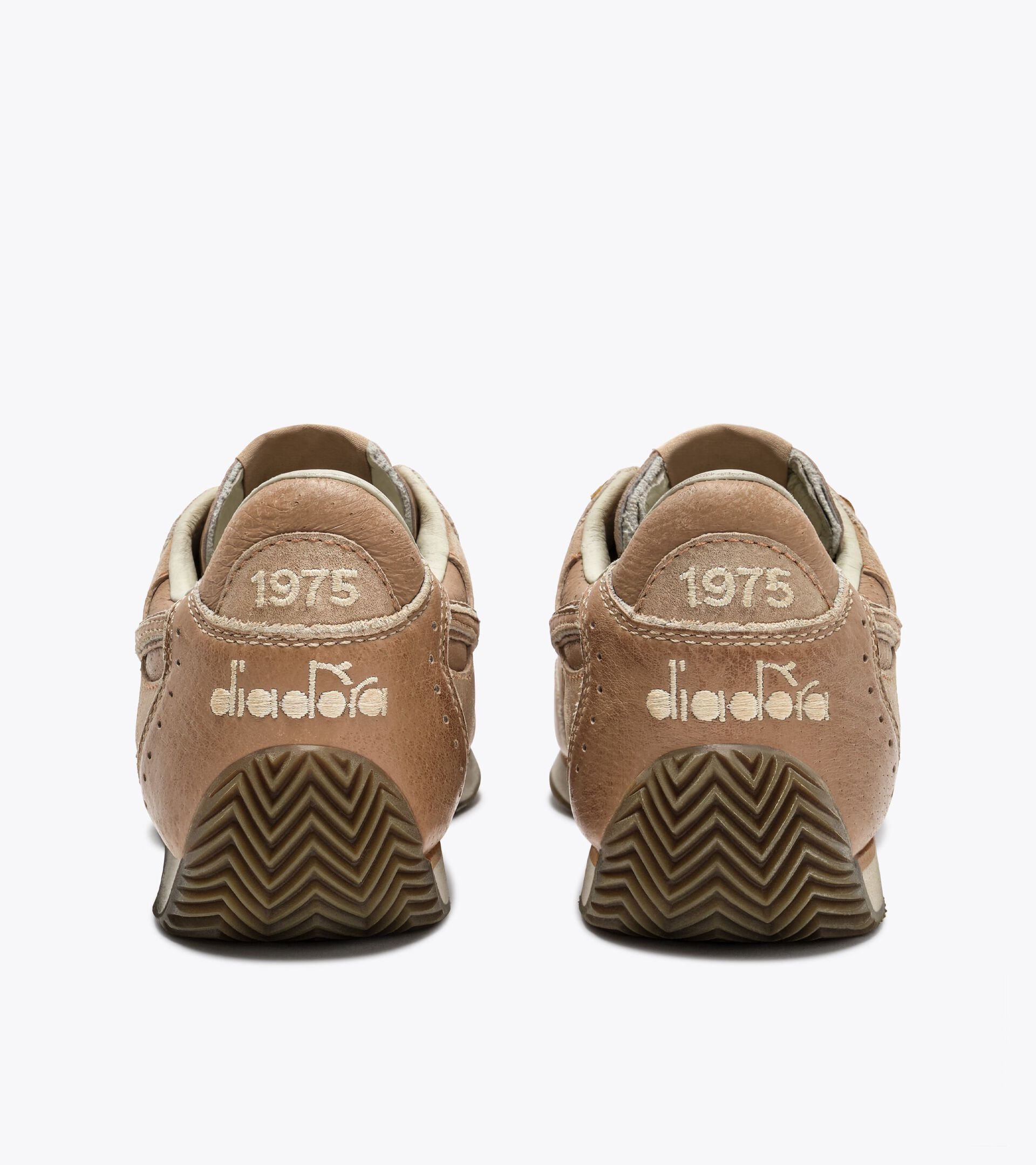 Heritage Leather Sneakers - Low Profile - All-gender EQUIPE REVENGE DUNE USED ITALIA CAMEL - Diadora