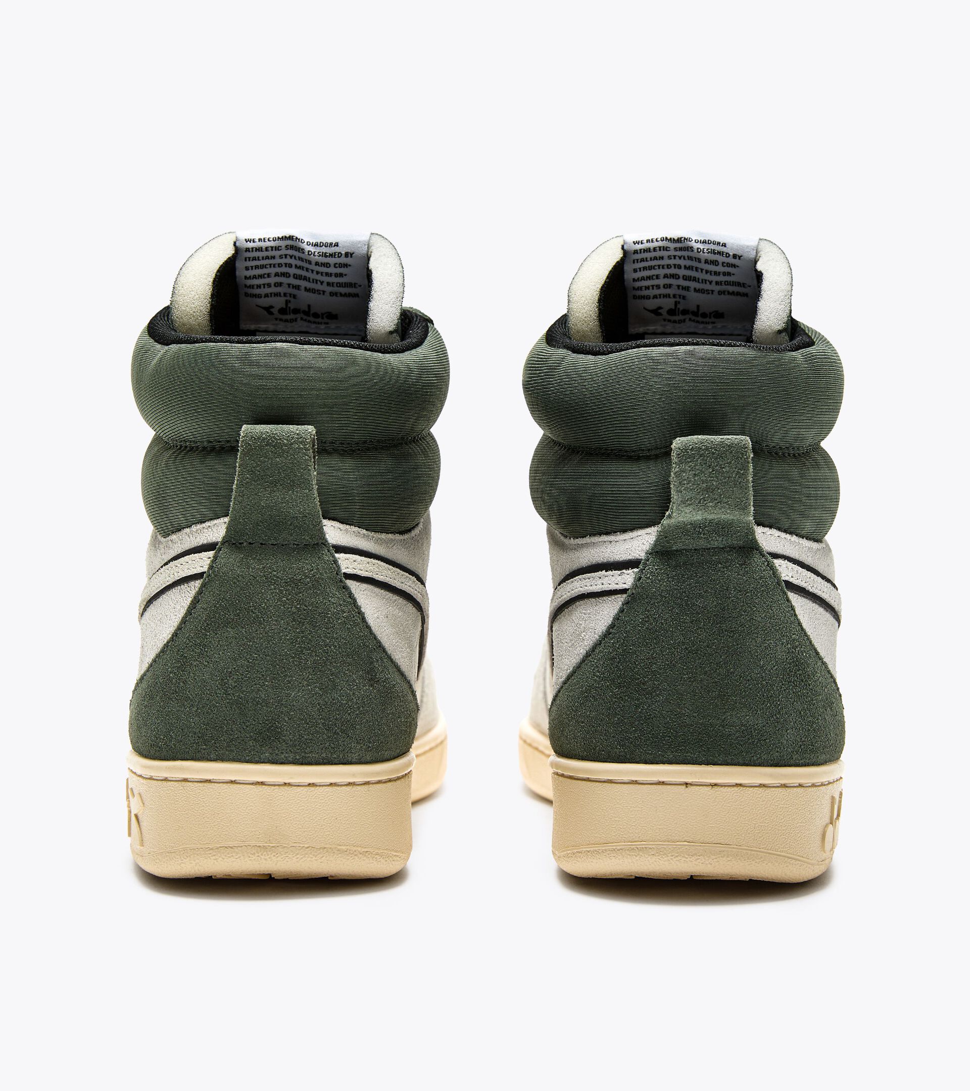 Sporty sneakers - Gender neutral MAGIC BASKET MID SUEDE WHITE/DARK FOREST - Diadora