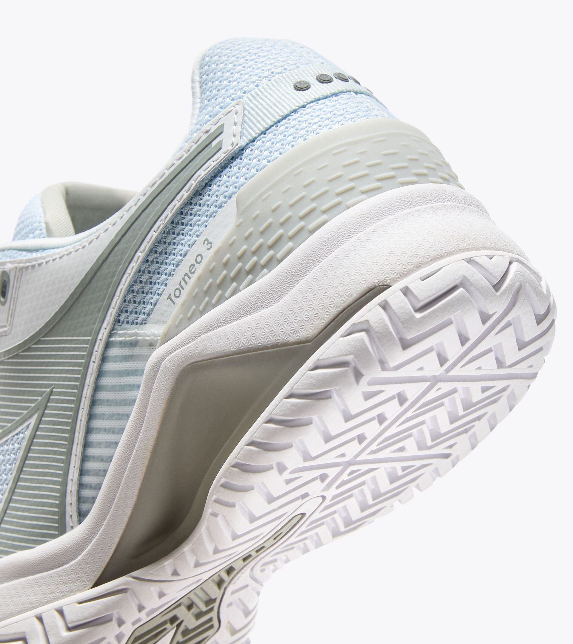 Zapatilla de tenis para superficies duras o de tierra batida - Protecci&oacute;n y amortiguaci&oacute;n - Mujer BLUSHIELD TORNEO 3 W AG BLANCO/PLATA  (C6103) - Diadora