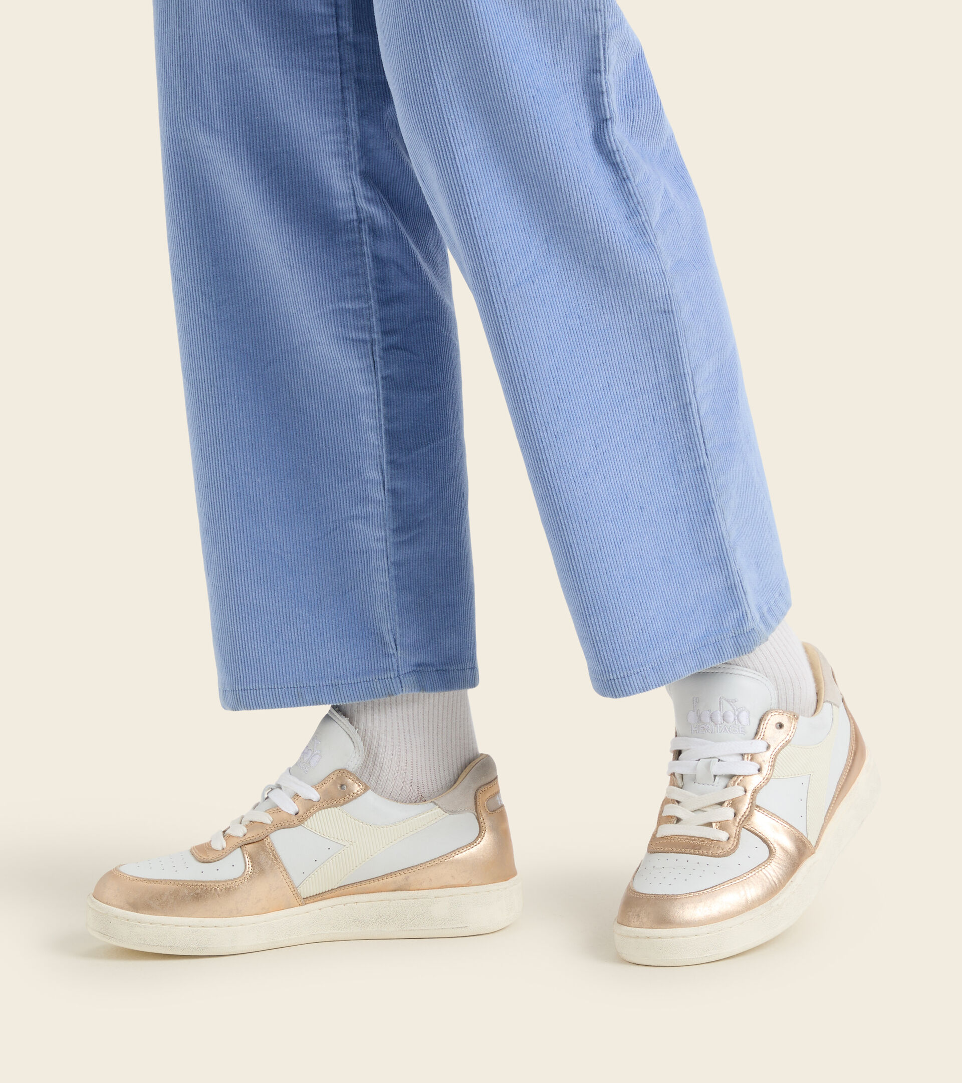 Heritage shoes - Unisex MI BASKET LOW METALLIC DIRTY WHITE/GOLD - Diadora