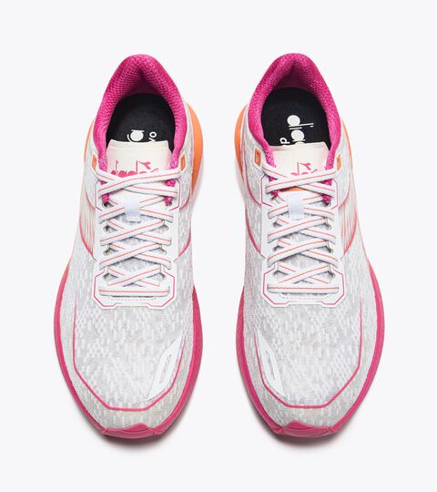 MYTHOS BLUSHIELD VOLO 5 W, WHITE/FANDANGO PINK/NECTARINE Chaussures de running - Stabilité et légèreté - Femme MYTHOS BLUSHIELD VOLO 5 W WHITE/FANDANGO PINK/NECTARINE - Diadora
