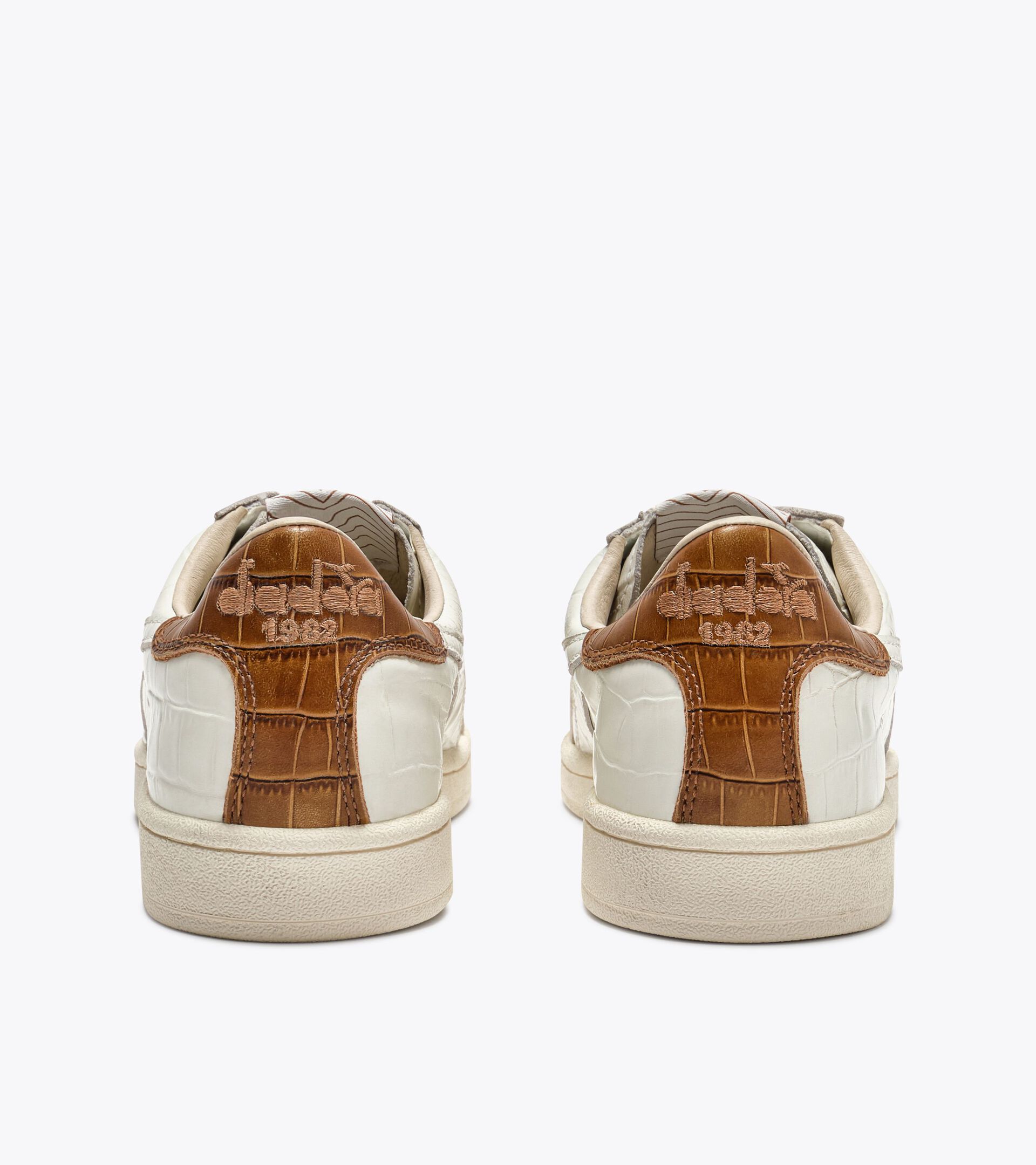 Sneakers Heritage en cuir - Femme PRESTIGE CROCO WN MARRON CHAMEAU - Diadora