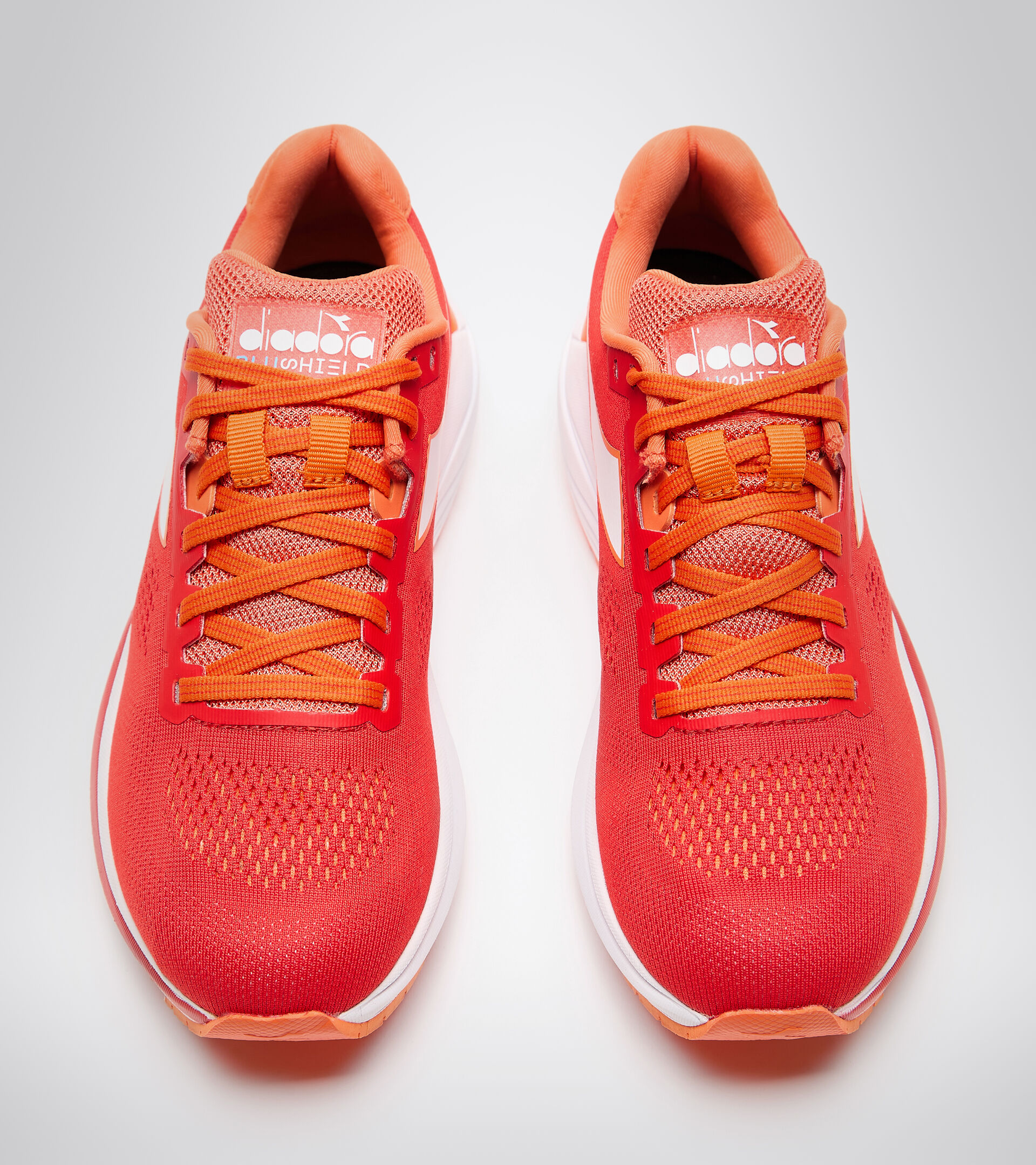 Running shoes - Women MYTHOS BLUSHIELD 7 VORTICE W FIERY RED/WHT/VERMILLION ORNG - Diadora