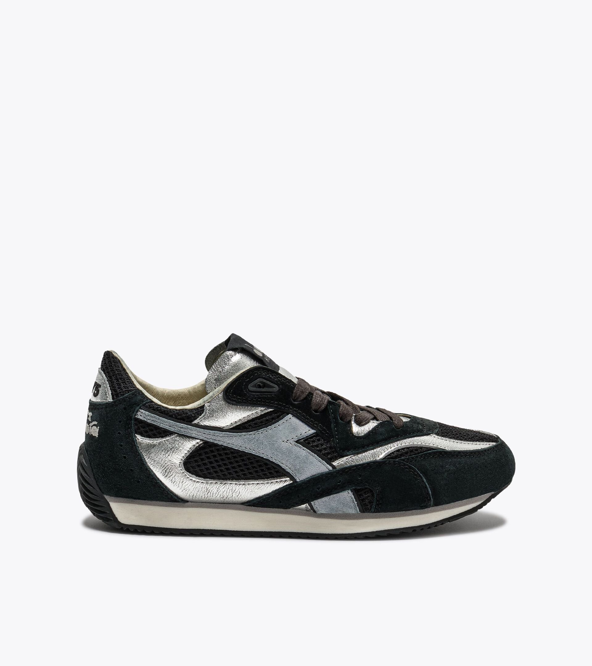 Zapatilla Heritage de piel - Ca&ntilde;a baja - Para todos los g&eacute;neros EQUIPE REVENGE SW WN NEGRO - Diadora