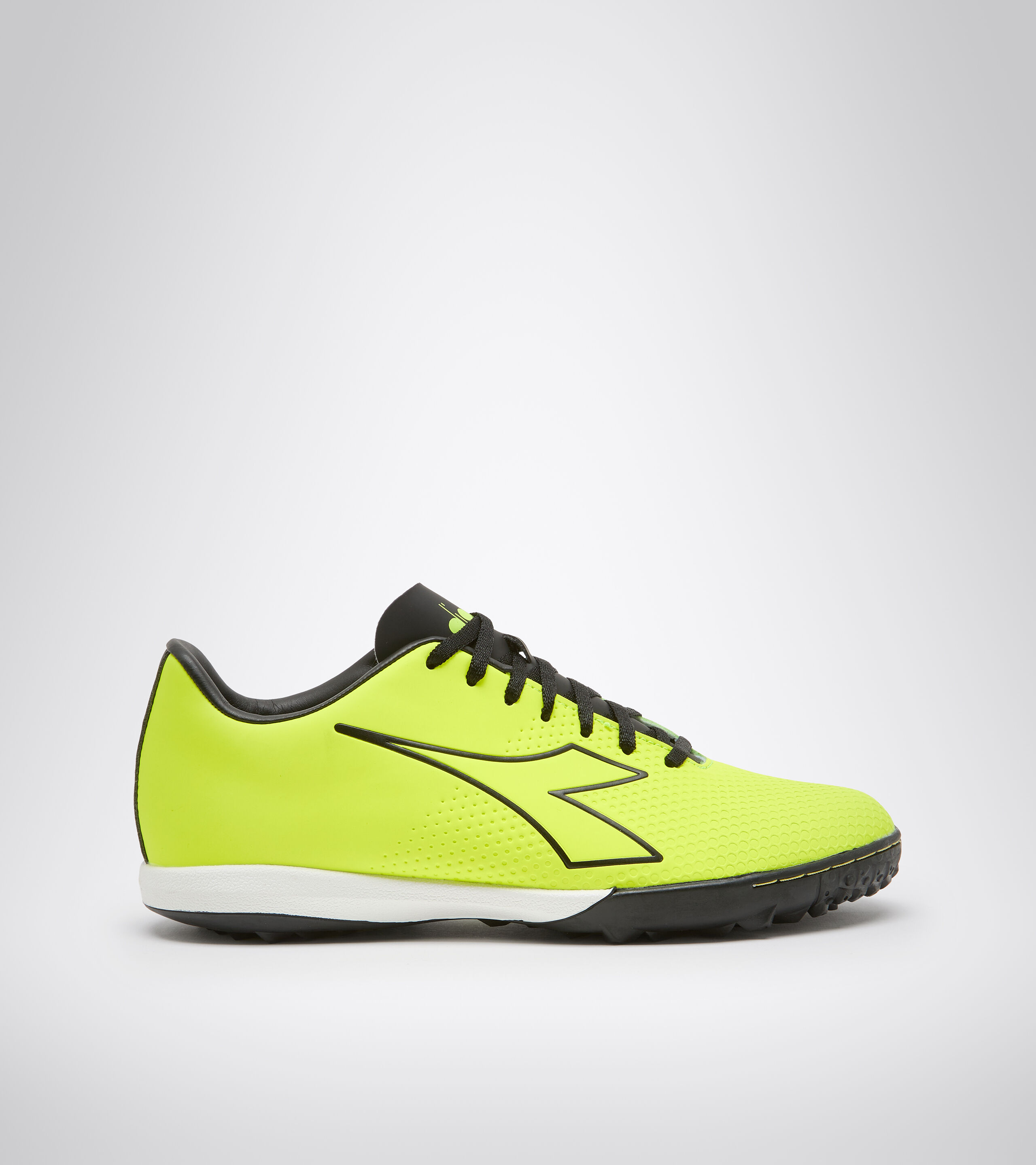 diadora astro turf boots