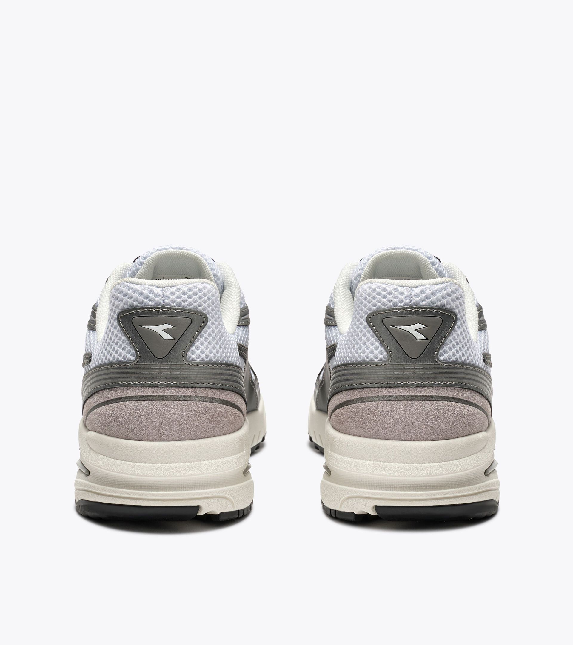 Zapatilla retro-running - Para todos los g&eacute;neros VELARA 280 BLANCO/PLATA - Diadora