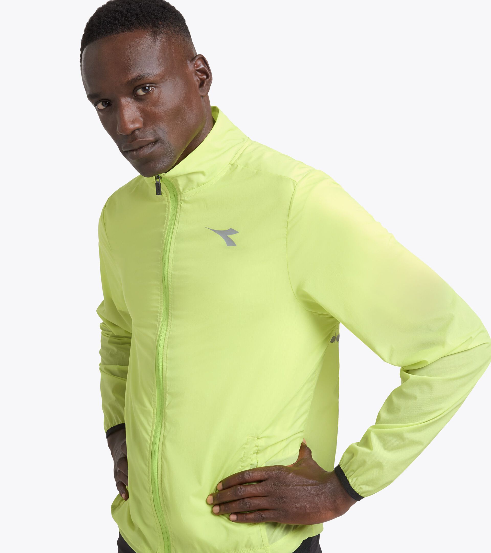 Windbreaker - Men&rsquo;s WINDBREAKER PACKABLE JACKET WILD LIME GREEN - Diadora