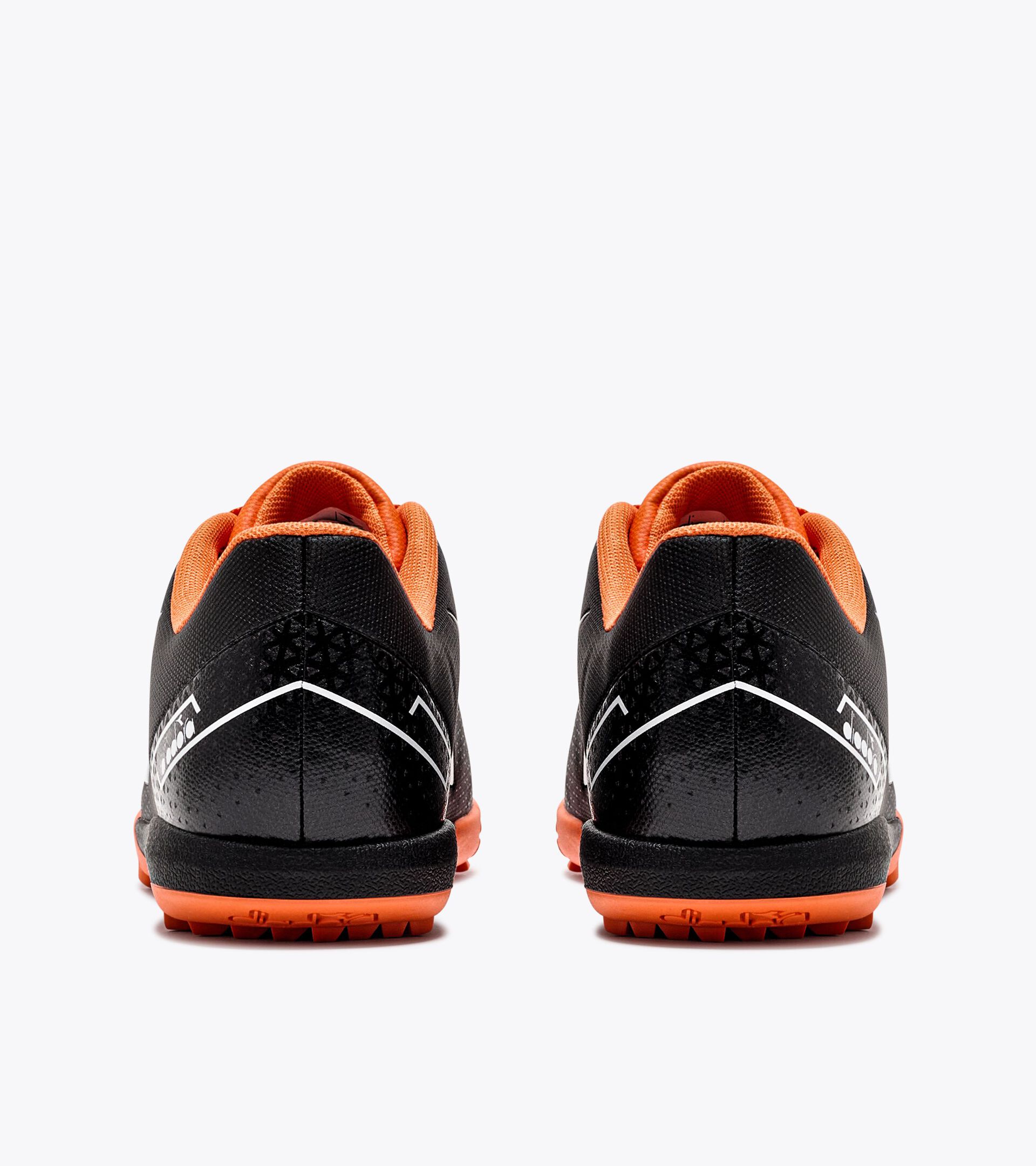Calcio boots for synthetic turfs or firm ground - Men's PICHICHI 6 TFR BLACK/WHITE/ORANGE - Diadora