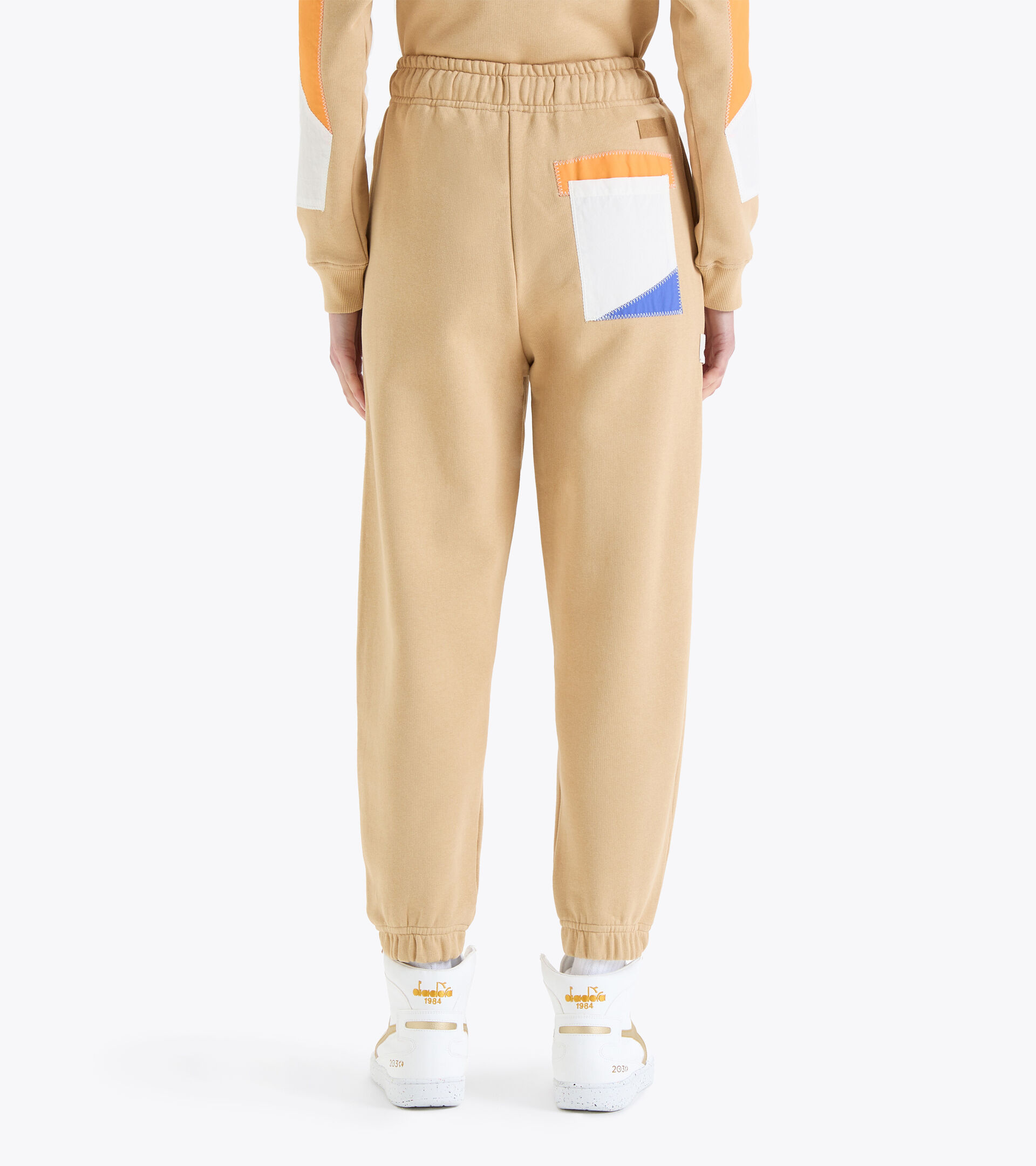 Sweatpants Made in Italy 2030 - Women L. PANT 2030 WARM SAND - Diadora