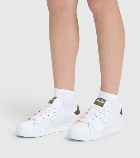 GAME P SMASH GS, WHITE/BEECH Sports shoes - Youth 8-16 years GAME P SMASH GS WHITE/BEECH - Diadora