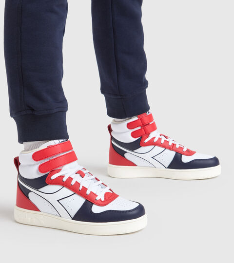 MAGIC BASKET MID GS, WHITE/PEACOAT/AURORA RED Sports shoes - Youth 8-16 years MAGIC BASKET MID GS WHITE/PEACOAT/AURORA RED - Diadora