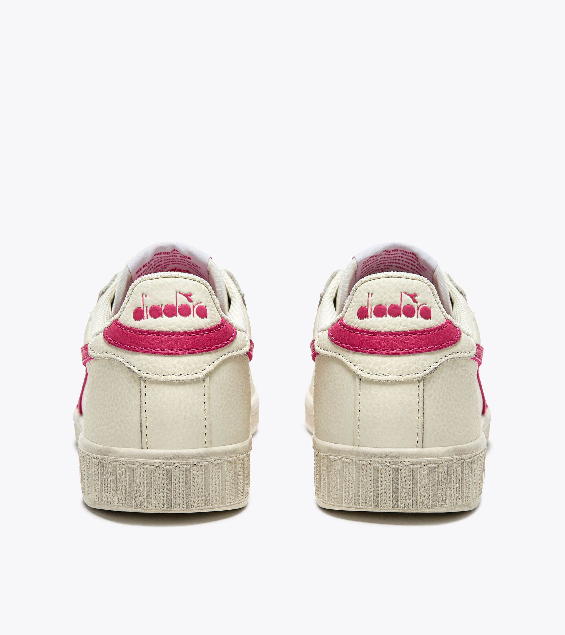Sneaker sportiva - Per ogni genere GAME L LOW WAXED BIANCO/ROSA SORBETTO - Diadora