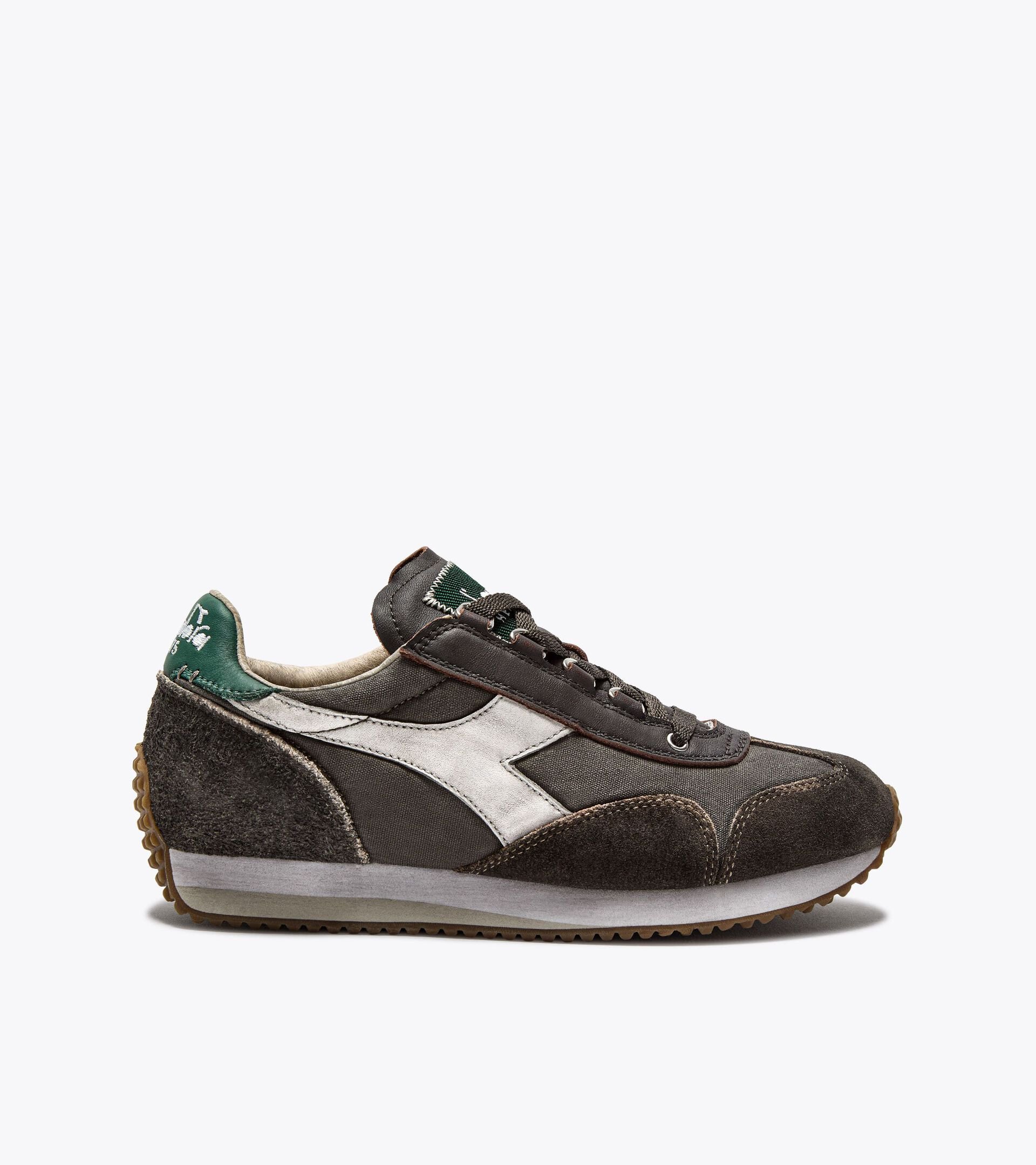 Low-profile Heritage sneaker - All-gender EQUIPE DIRTY SW EVO BEIGE SESAME - Diadora