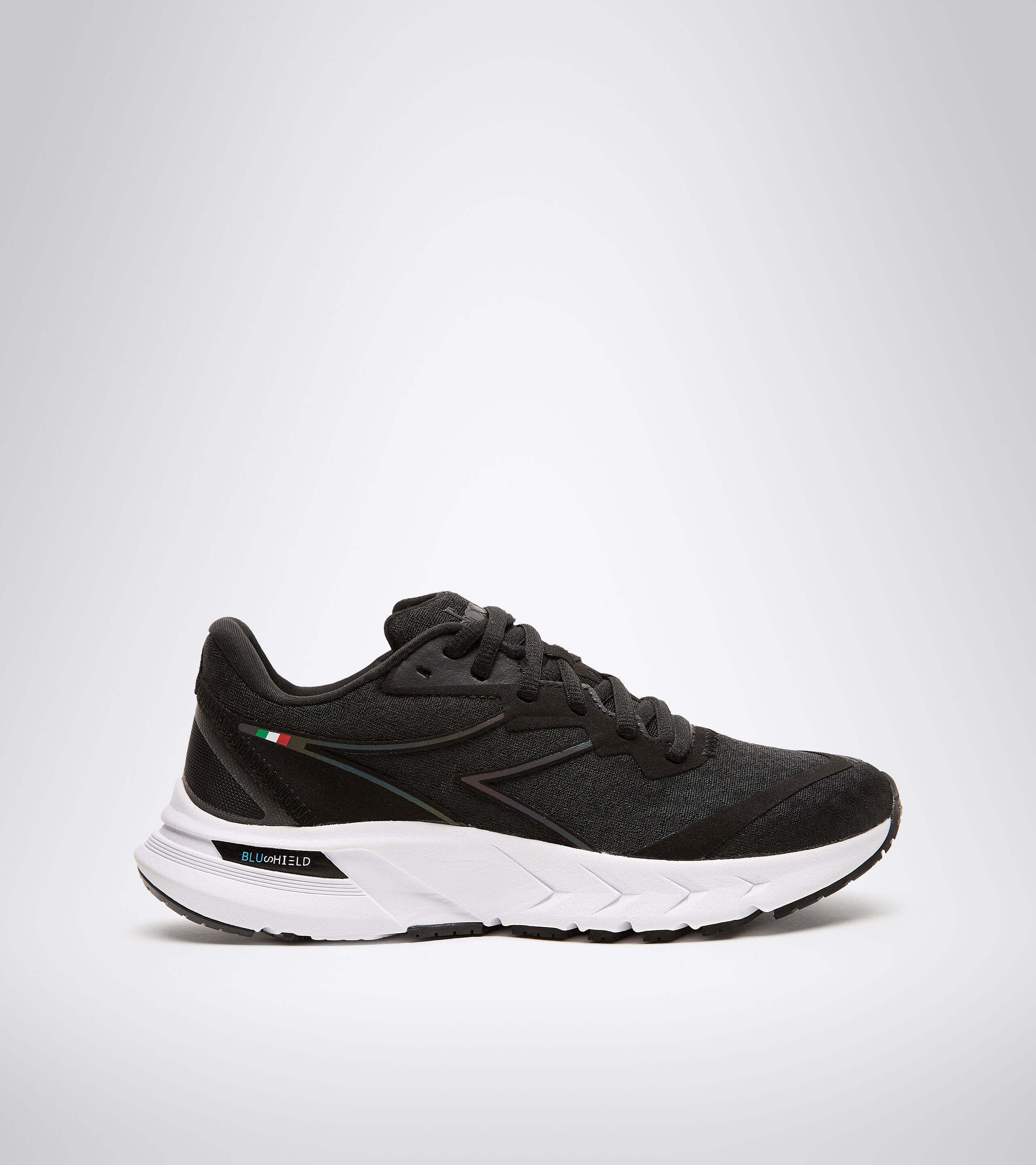 diadora blushield mythos 2