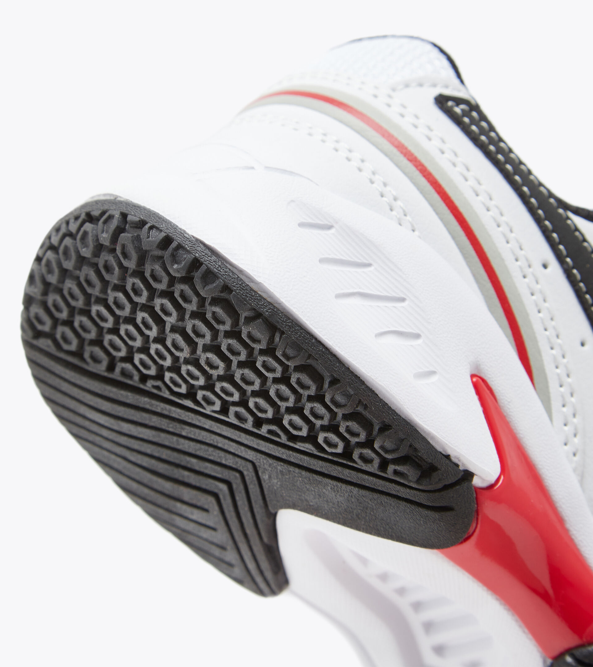 Junior tennis shoes - Unisex S. CHALLENGE 4 SL JR WHITE/BLACK - Diadora