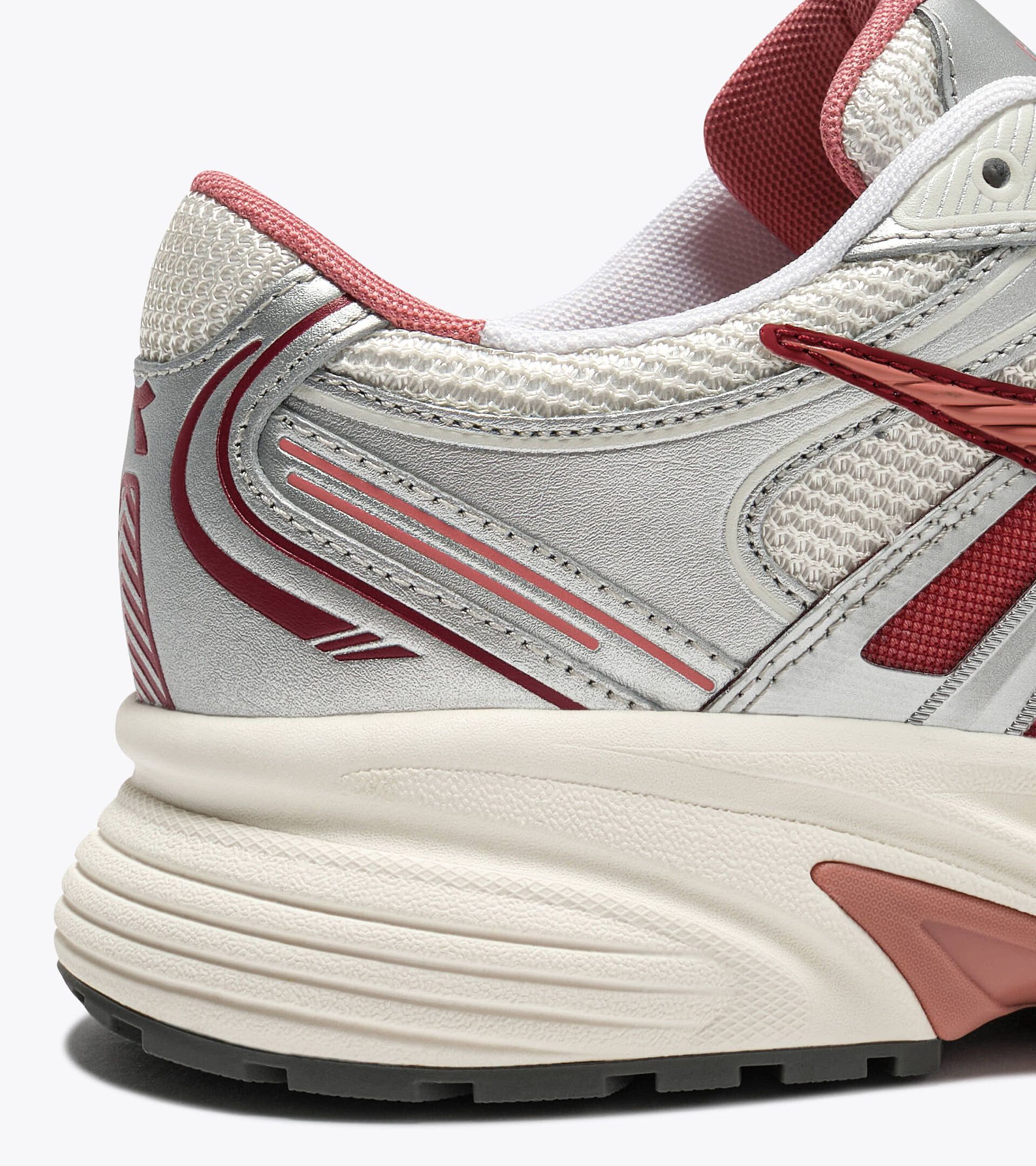 Zapatilla deportiva de piel - Para todos los g&eacute;neros MYTHOS STAR MET BLANCO RECICLADO/ROSETTA - Diadora