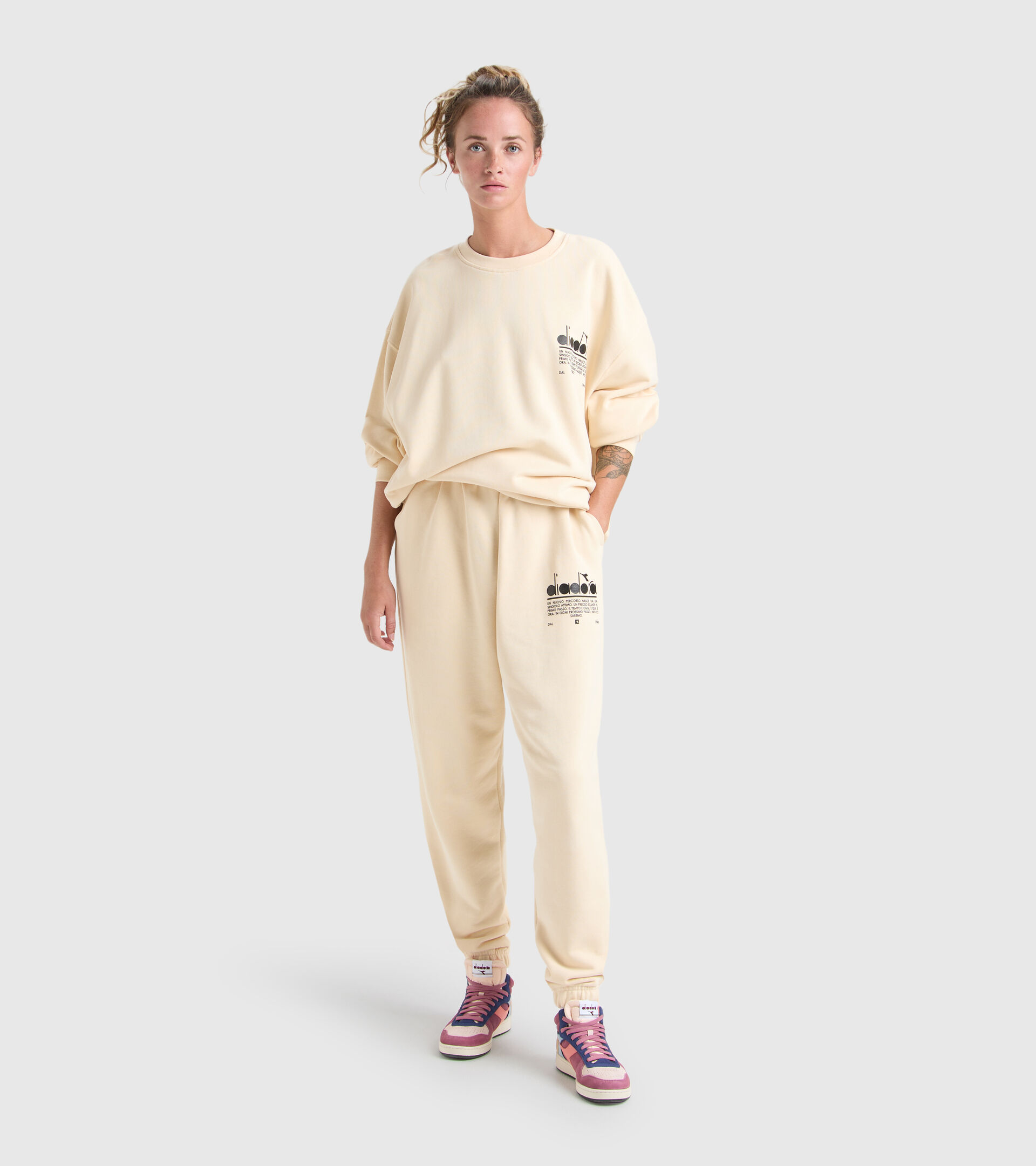 Felpa in cotone - Unisex SWEATSHIRT CREW MANIFESTO BEIGE NAVAJO - Diadora