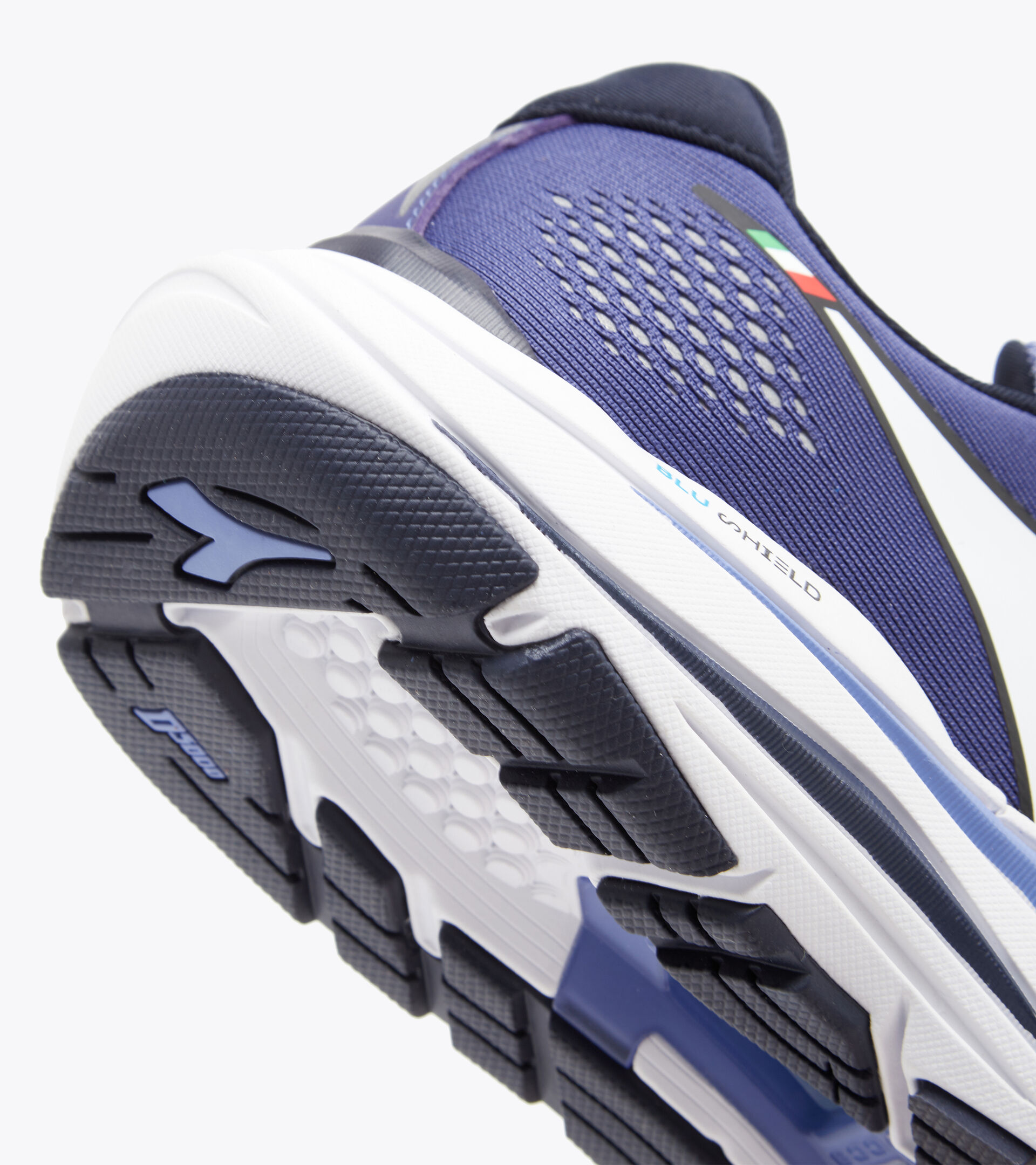 Running shoes - Women MYTHOS BLUSHIELD 7 VORTICE W NAVY BLUE/WHT/DEEP PERIWINKLE - Diadora