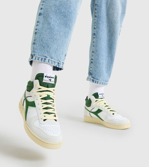 MAGIC BASKET DEMI CUT SUEDE LEATHER, WEISS/GRUEN/WEISS Sportschuh - Unisex MAGIC BASKET DEMI CUT SUEDE LEATHER WEISS/GRUEN/WEISS - Diadora