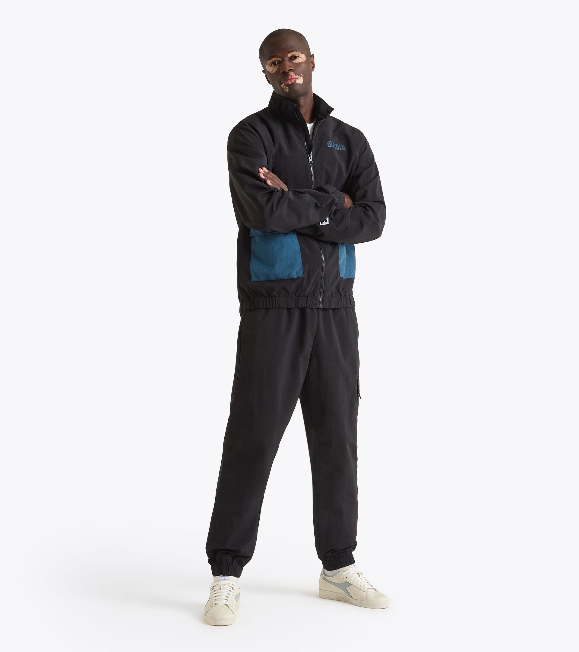 Taslan Tracksuit - All-gender
 TRACKSUIT ATHL. LOGO II BLACK - Diadora
