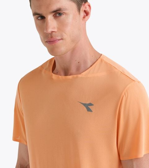 Camiseta FIBRAZERO superligera  - Running - Hombre SS T-SHIRT SUPER LIGHT FIBRAZERO COBBLER DE MELOCOTON - Diadora