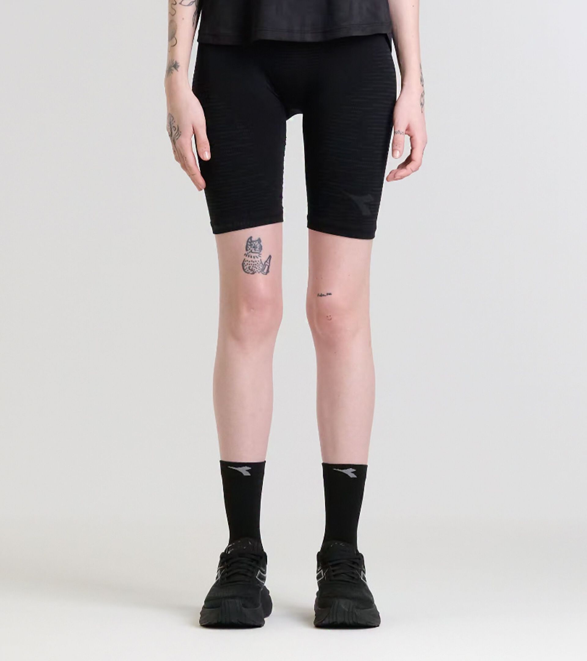 Technical shorts for temperature control - Running - Women’s L. STRATOUNO HALF-TIGHT BLACK - Diadora