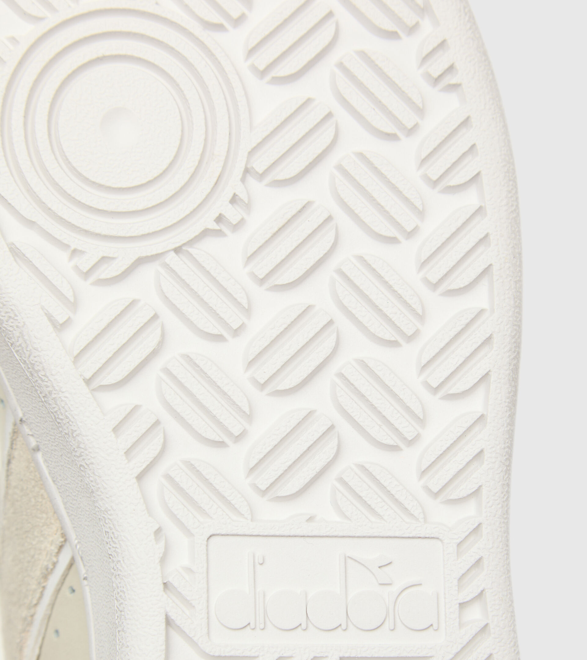 Sports shoe - Women MAGIC BASKET LOW ICONA WN BEIGE ALABASTER - Diadora