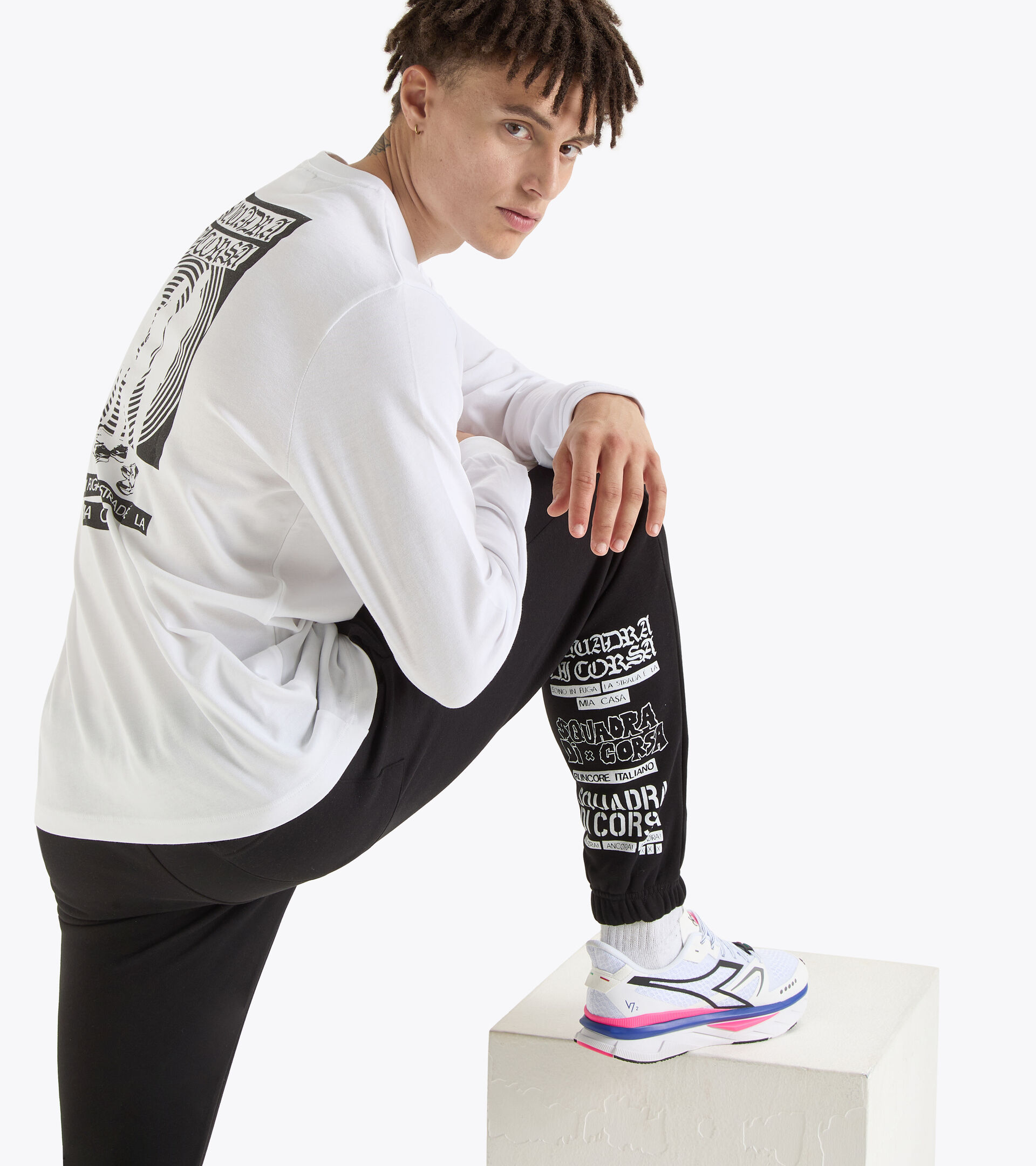 Squadra di Corsa aporty joggers - Comfort fit - Gender Neutral JOGGER PANTS SQUADRA DI CORSA BLACK - Diadora