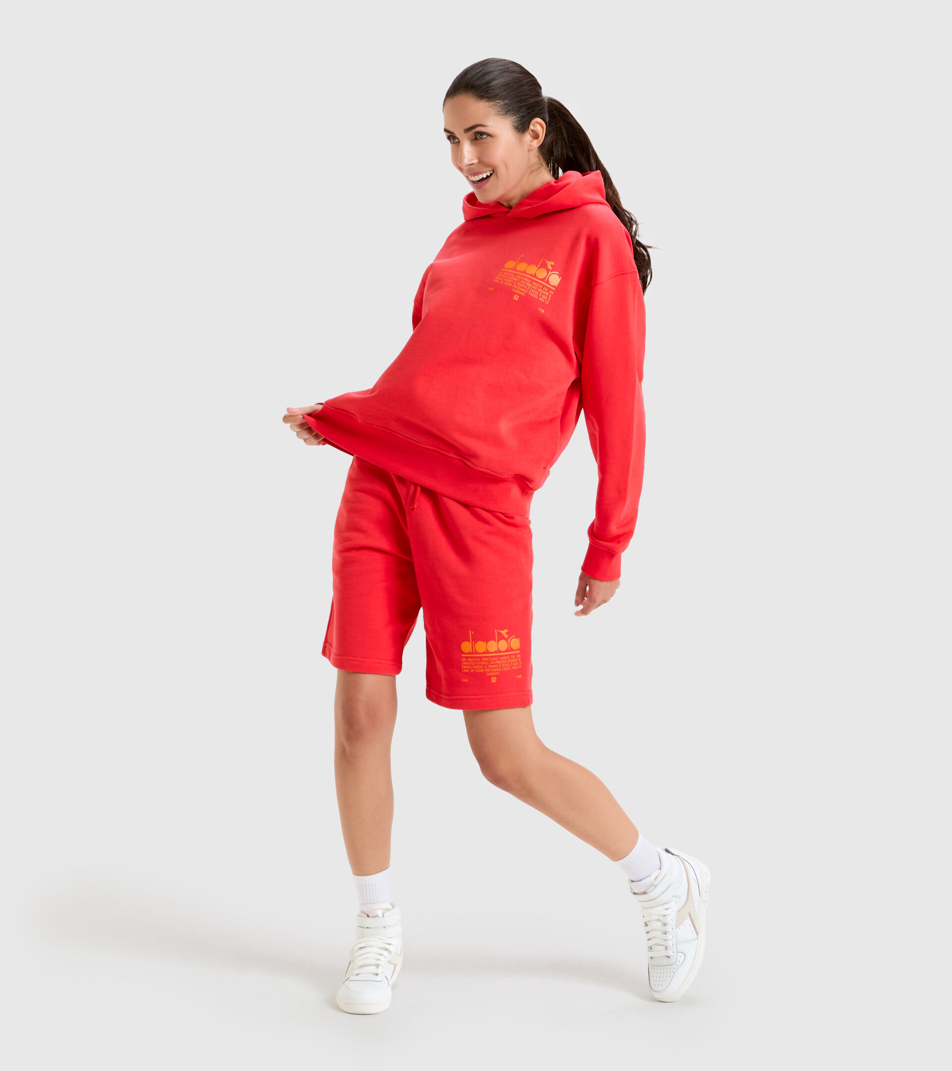 Bermudas aus aufgerauter Baumwolle - Unisex BERMUDA MANIFESTO MOHNBLUME ROT - Diadora